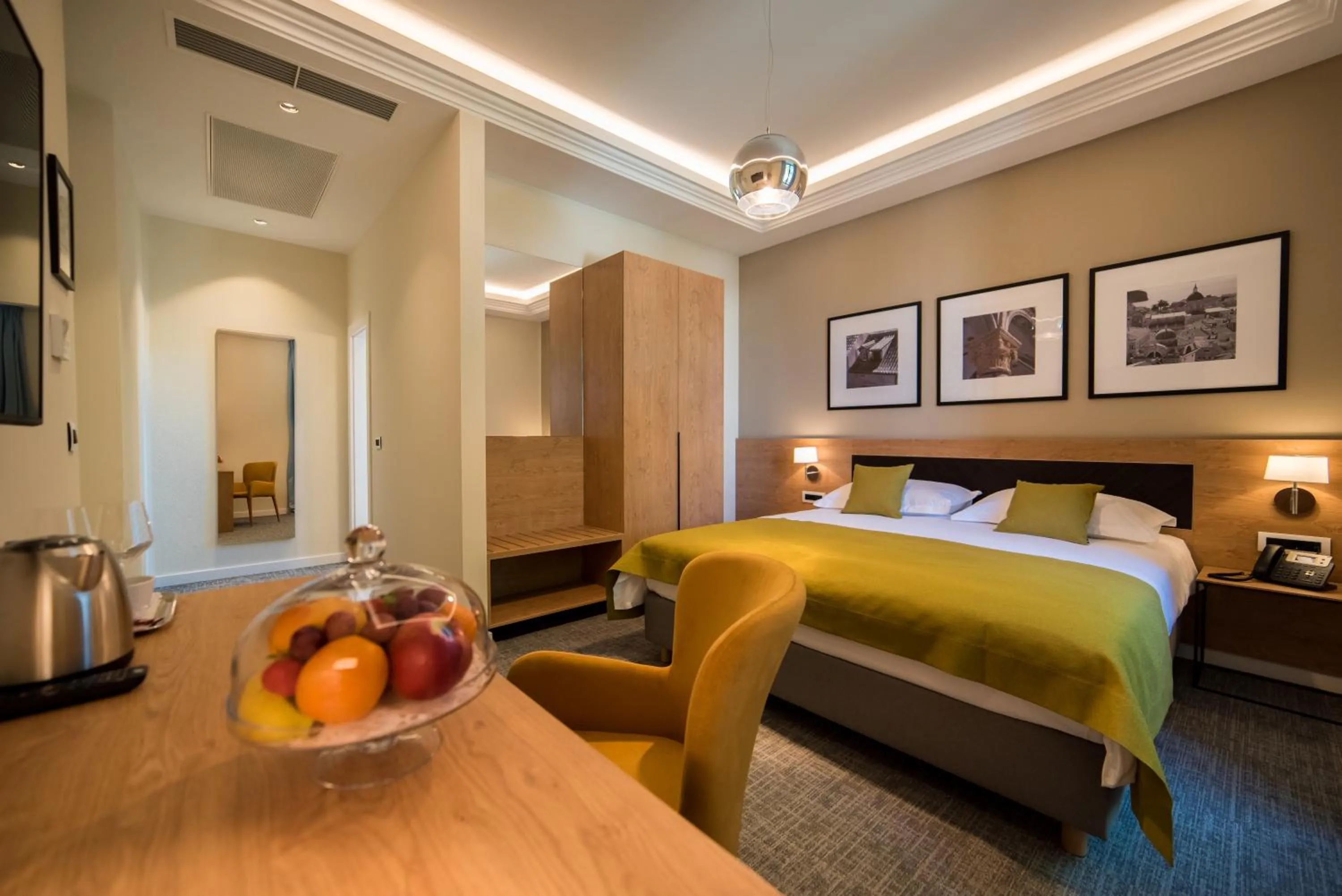 Photo of the whole room, Bed in Boutique Villa Filaus