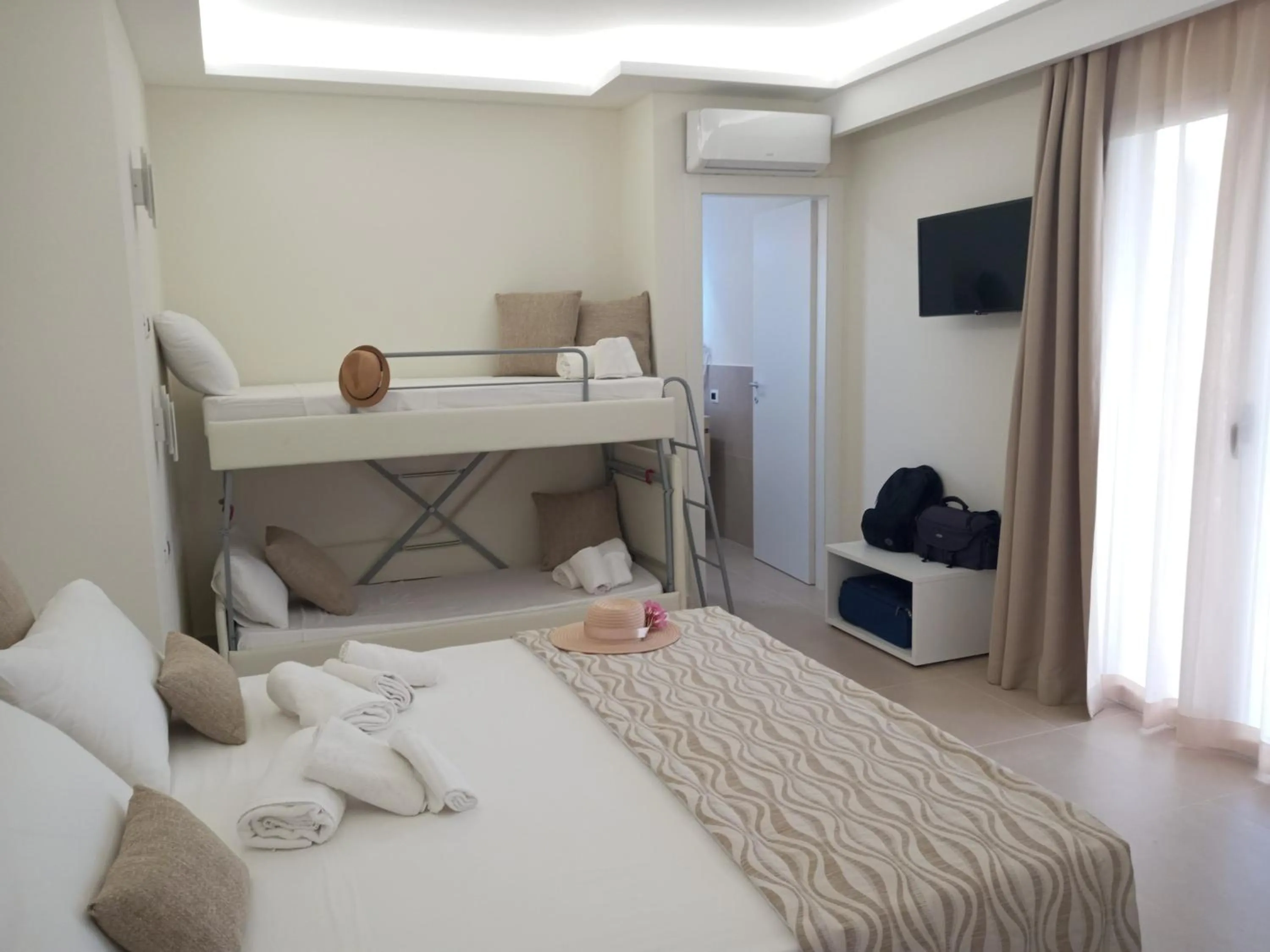 bunk bed, Bed in Il Calabriano Residence