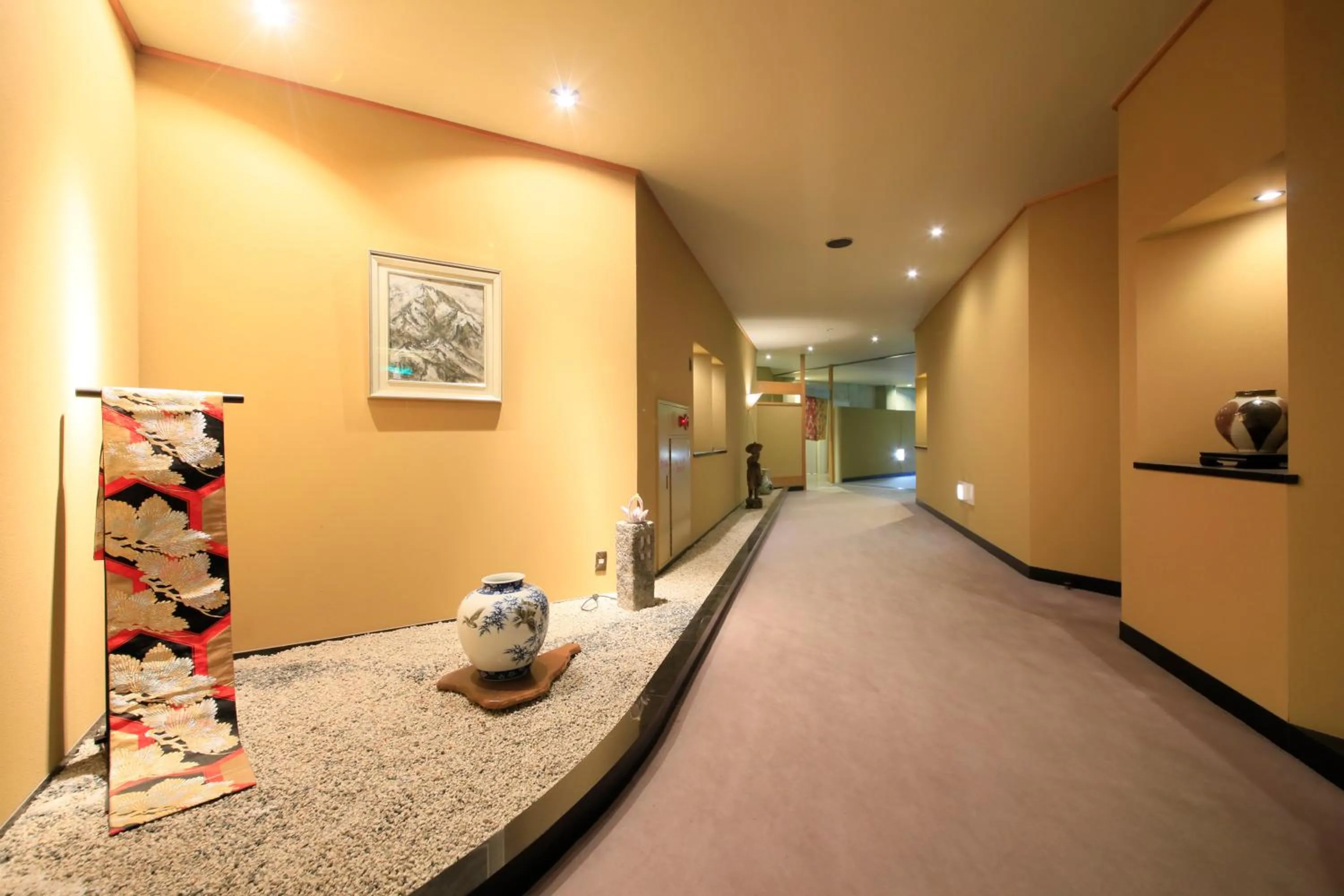 Area and facilities in Kaike Fuga