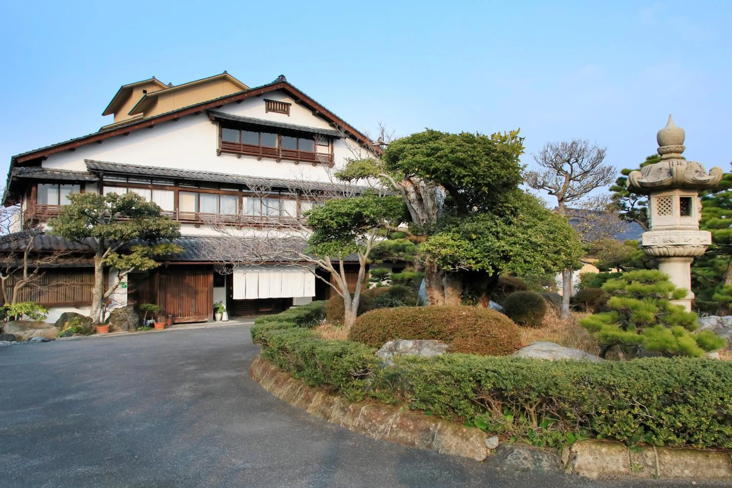 Property building in Kaike Fuga