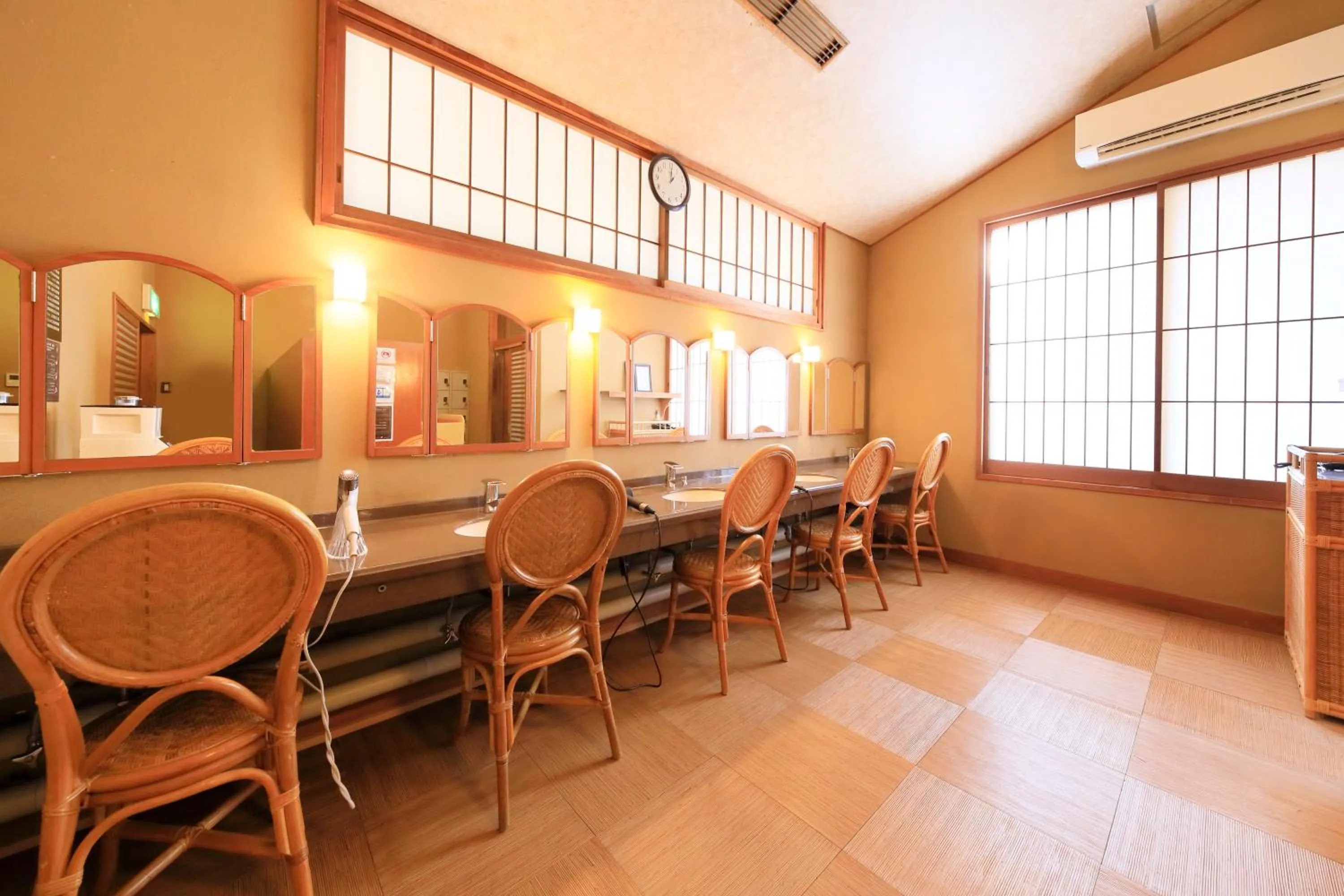 Public Bath in Kaike Fuga