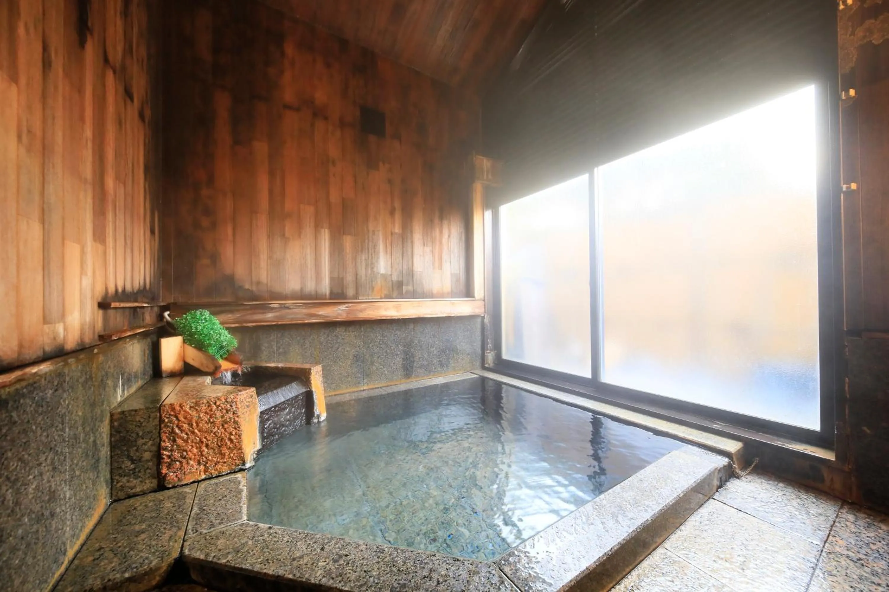 Hot Spring Bath in Kaike Fuga