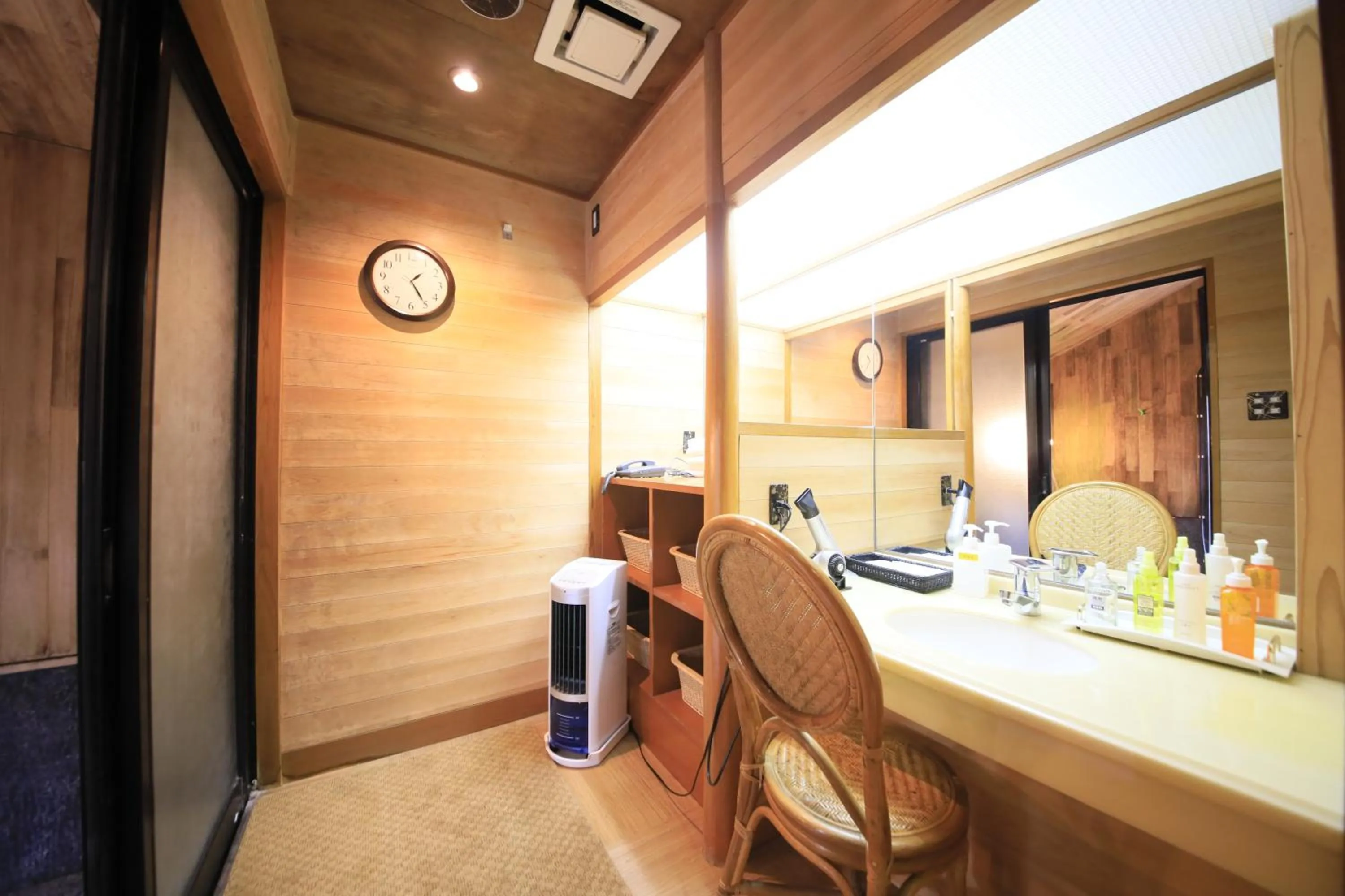 Public Bath in Kaike Fuga