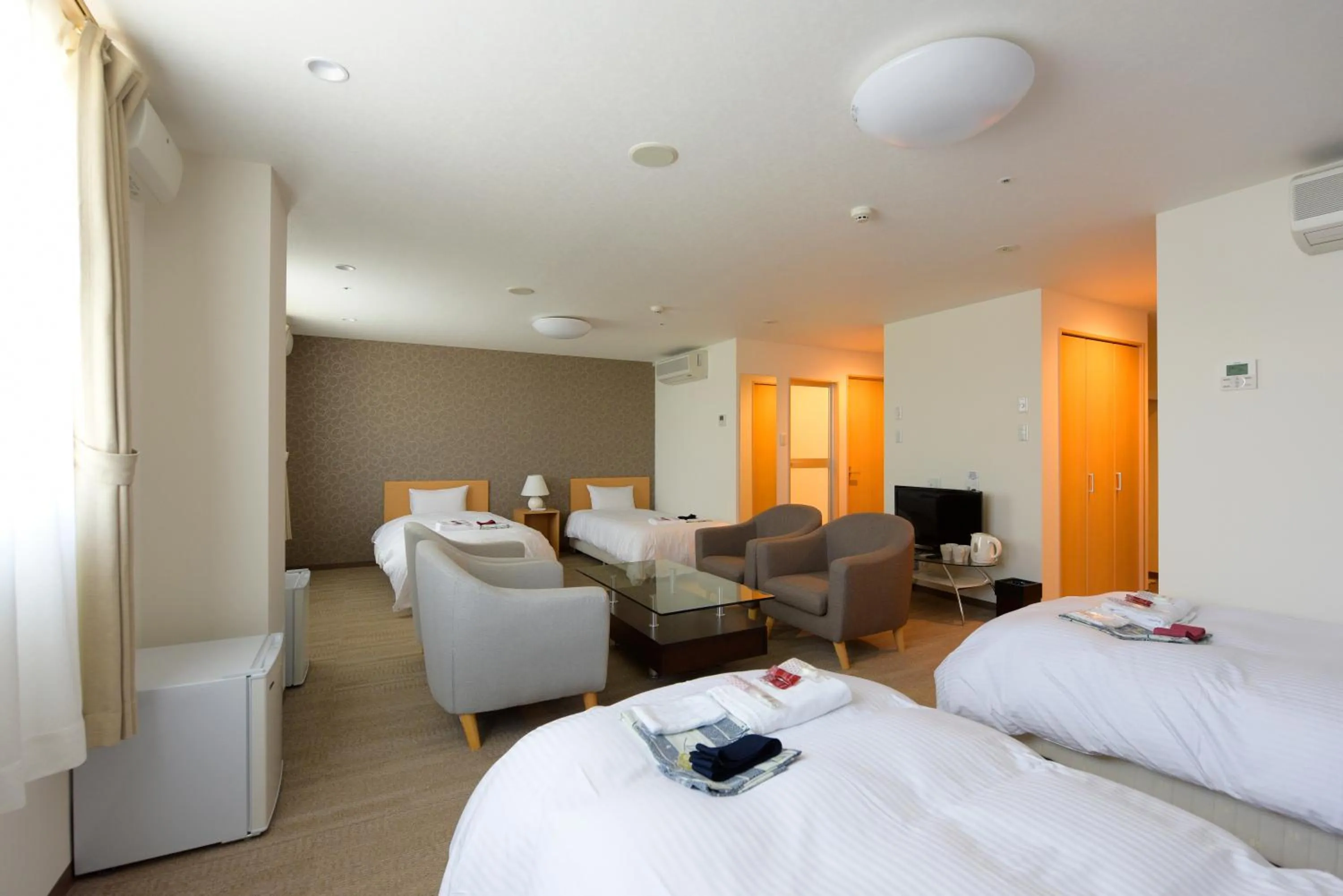 Photo of the whole room, Bed in Sun Plaza Hotel Fuji Lake Yamanaka