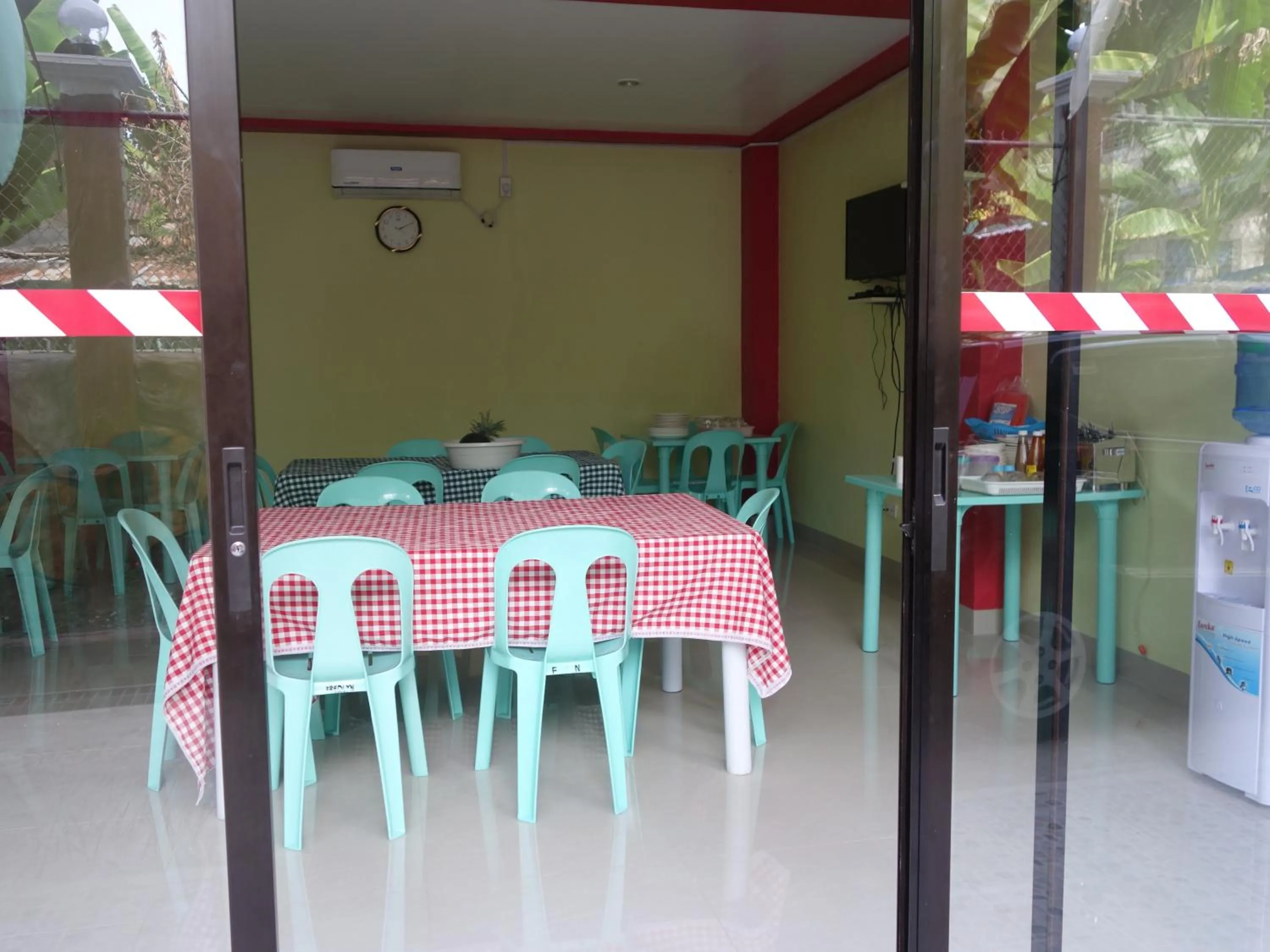 Food and drinks in La Fela Pension House