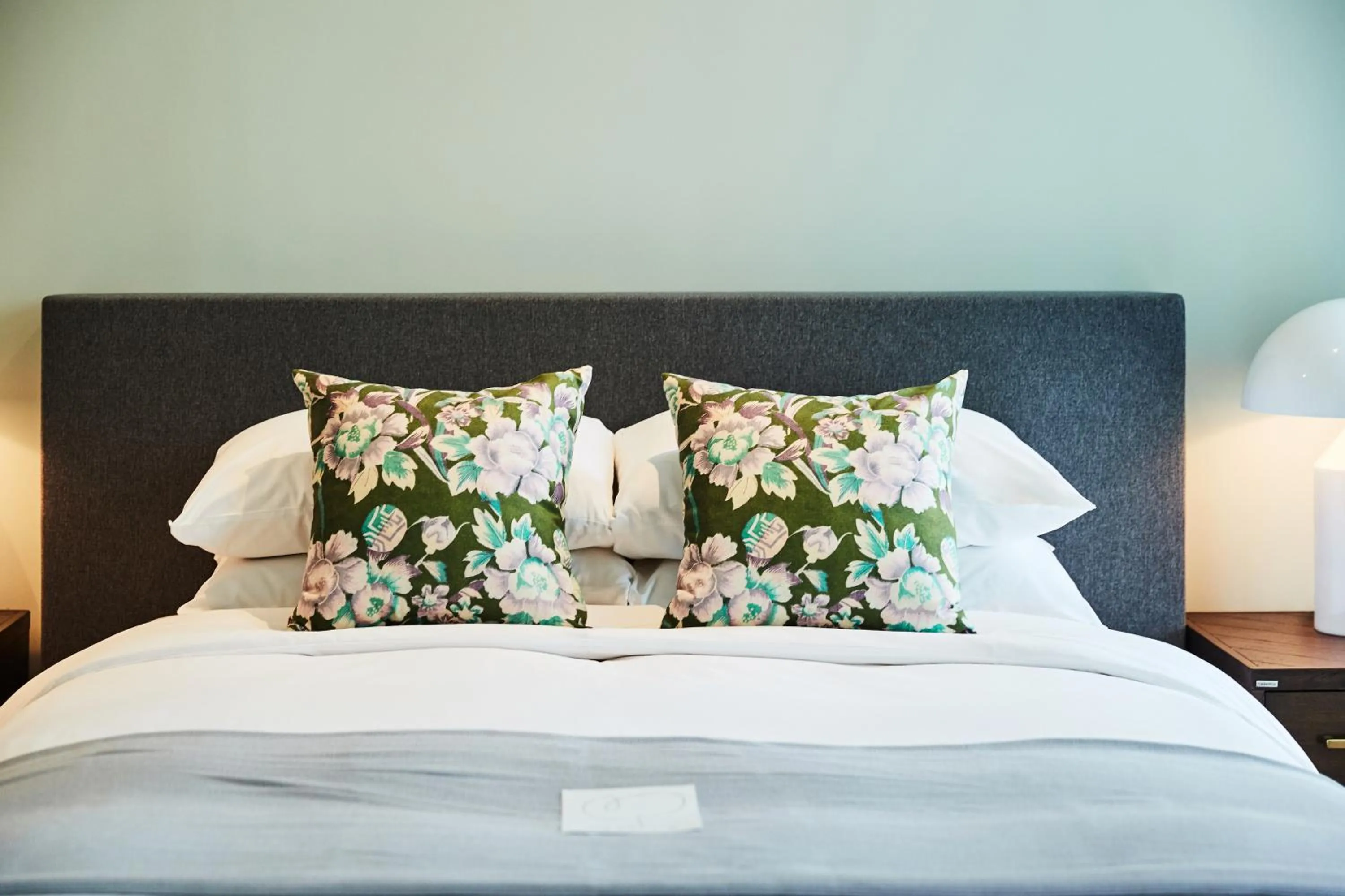 Bed in La Casa Hotel Seoul