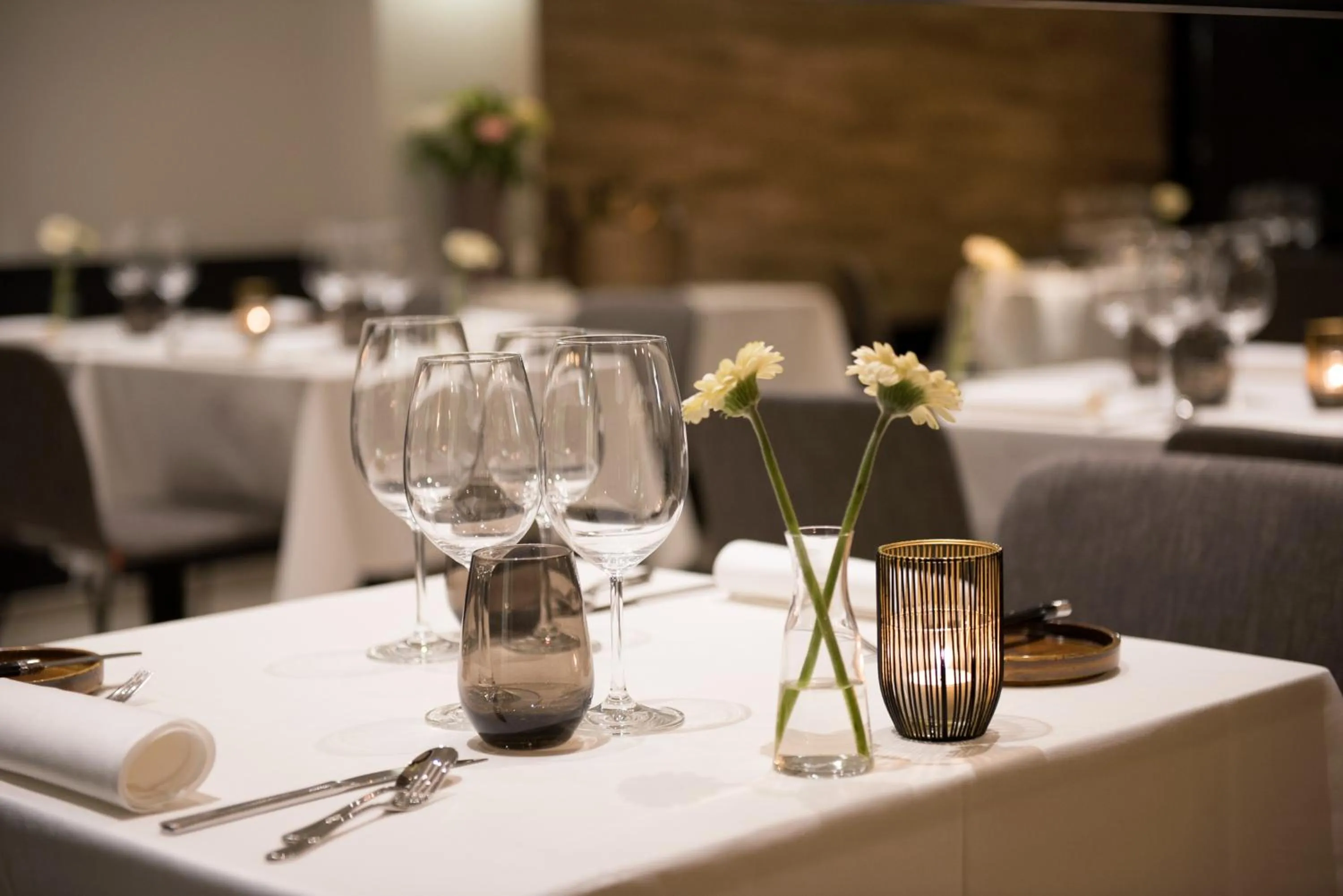 Restaurant/places to eat in Hotel Carnac