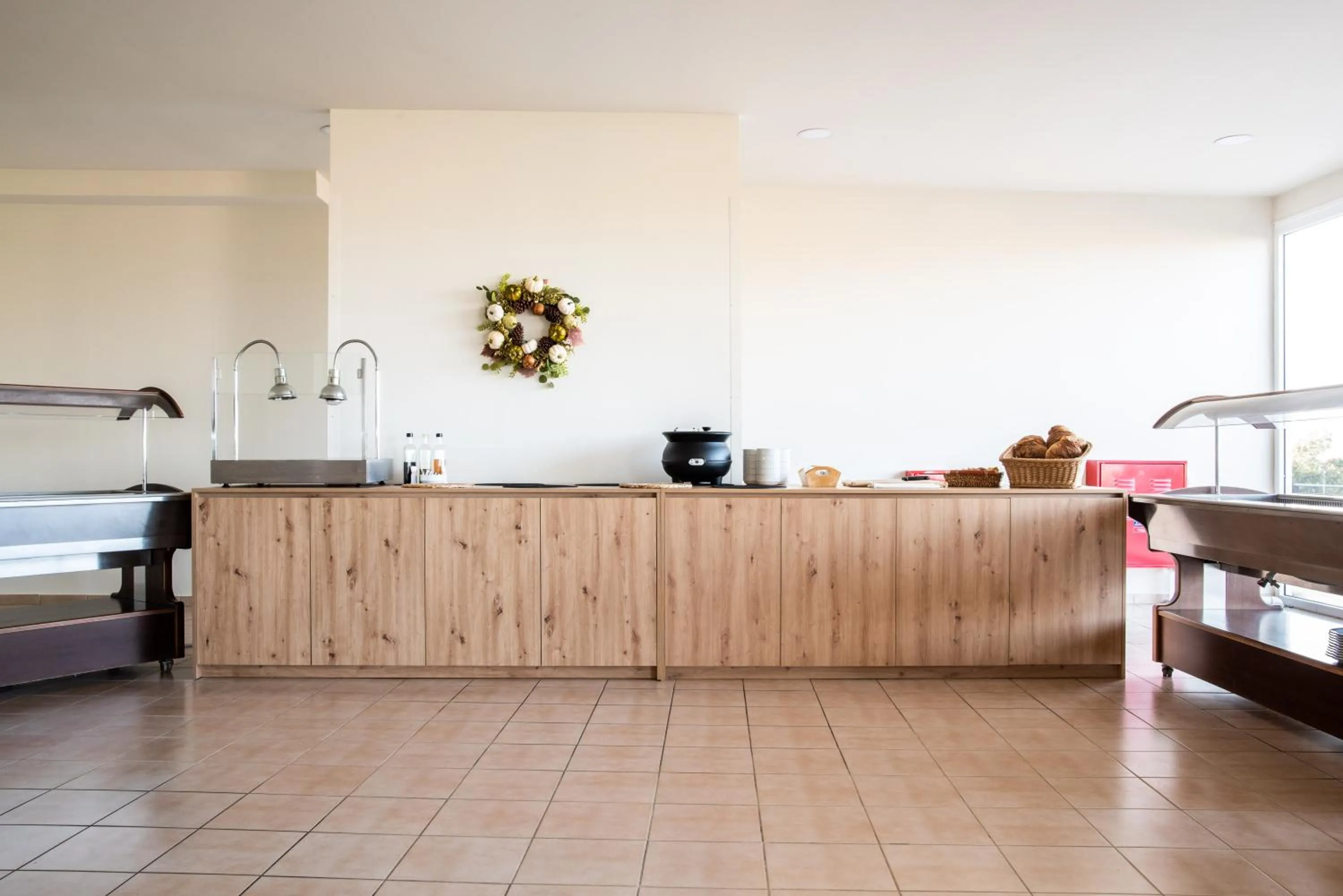 Restaurant/places to eat, Bed in Chrissy's Paradise