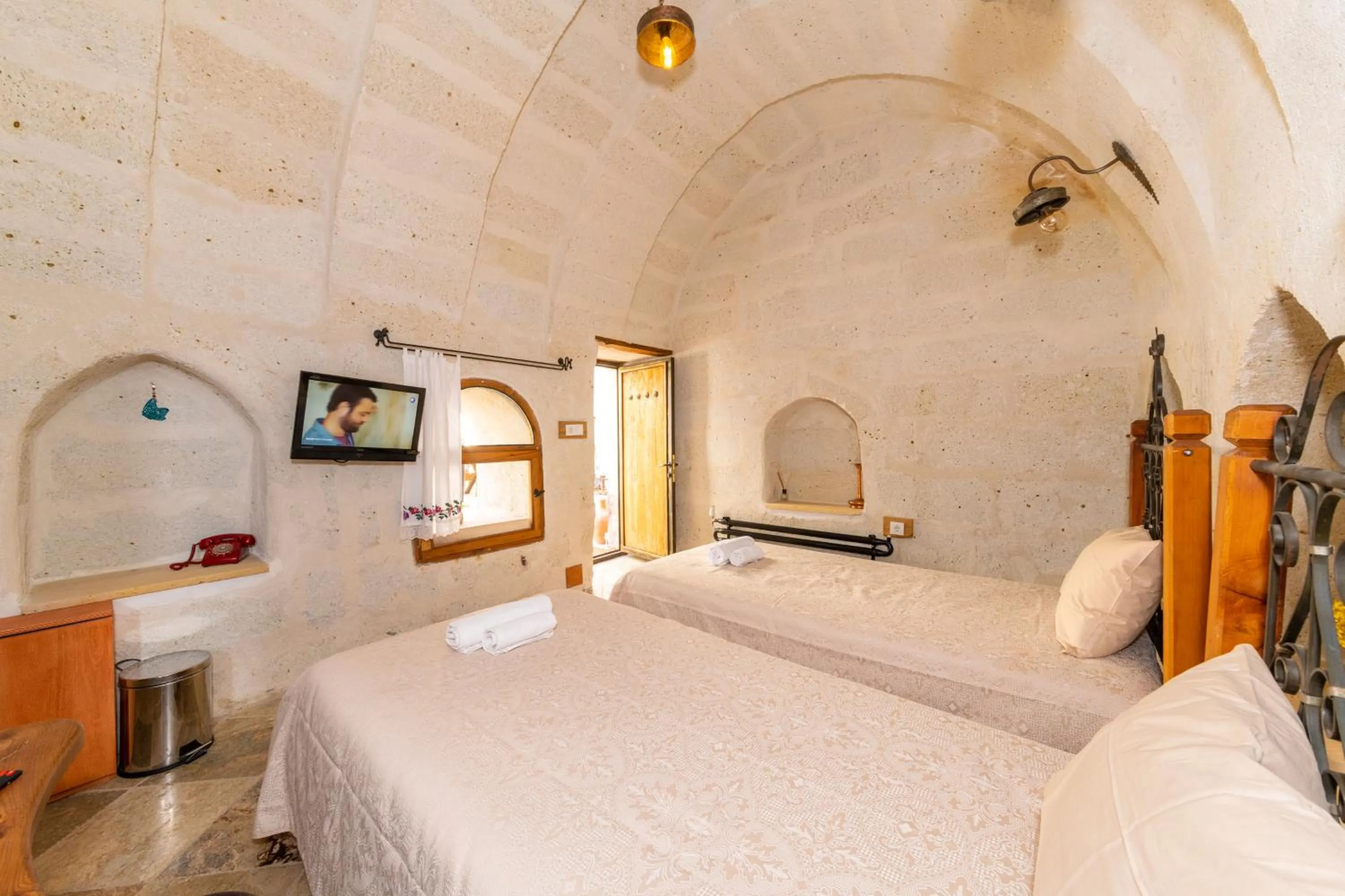 Bedroom, Bed in terracota hotel