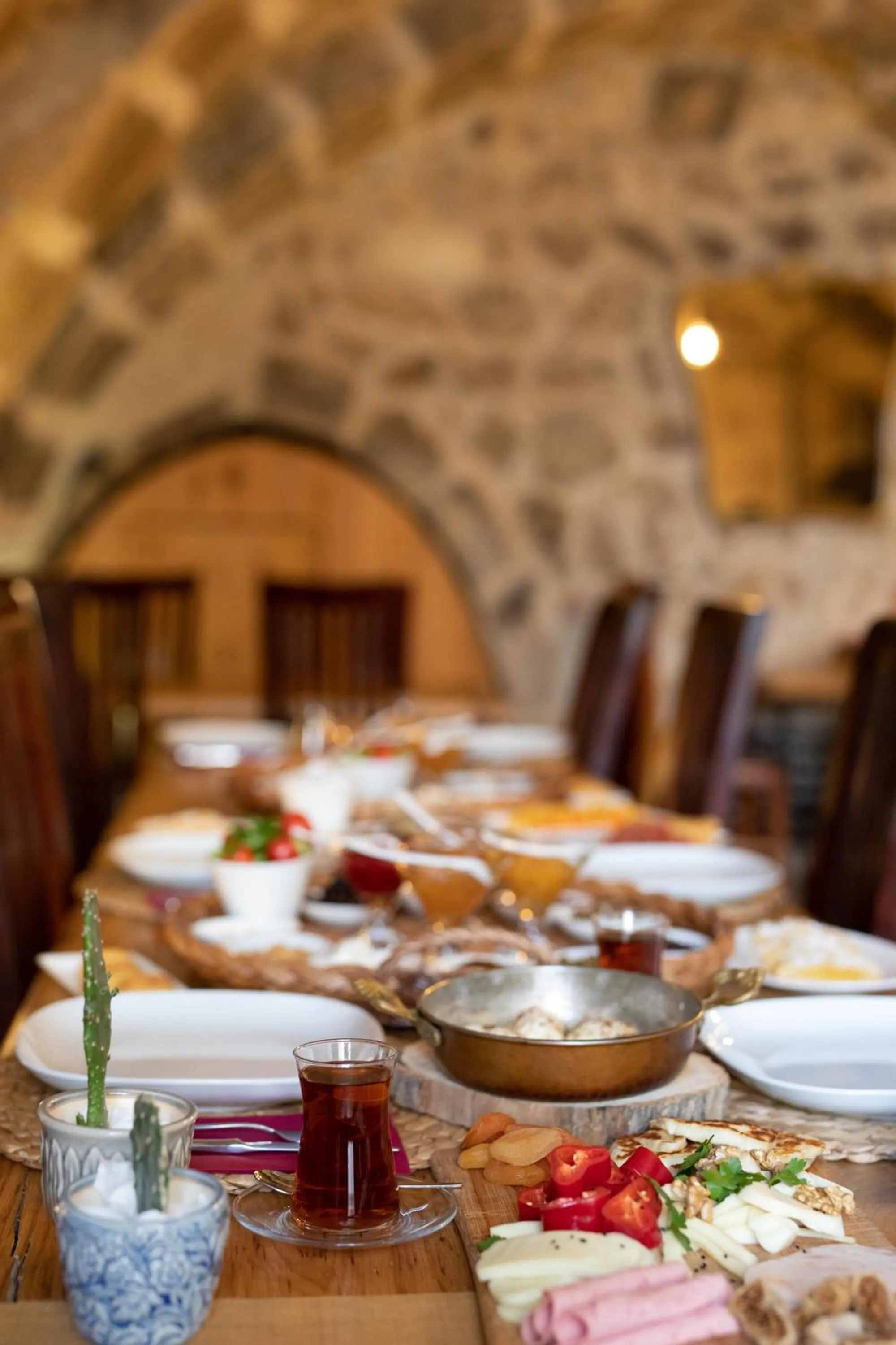 Restaurant/places to eat in terracota hotel