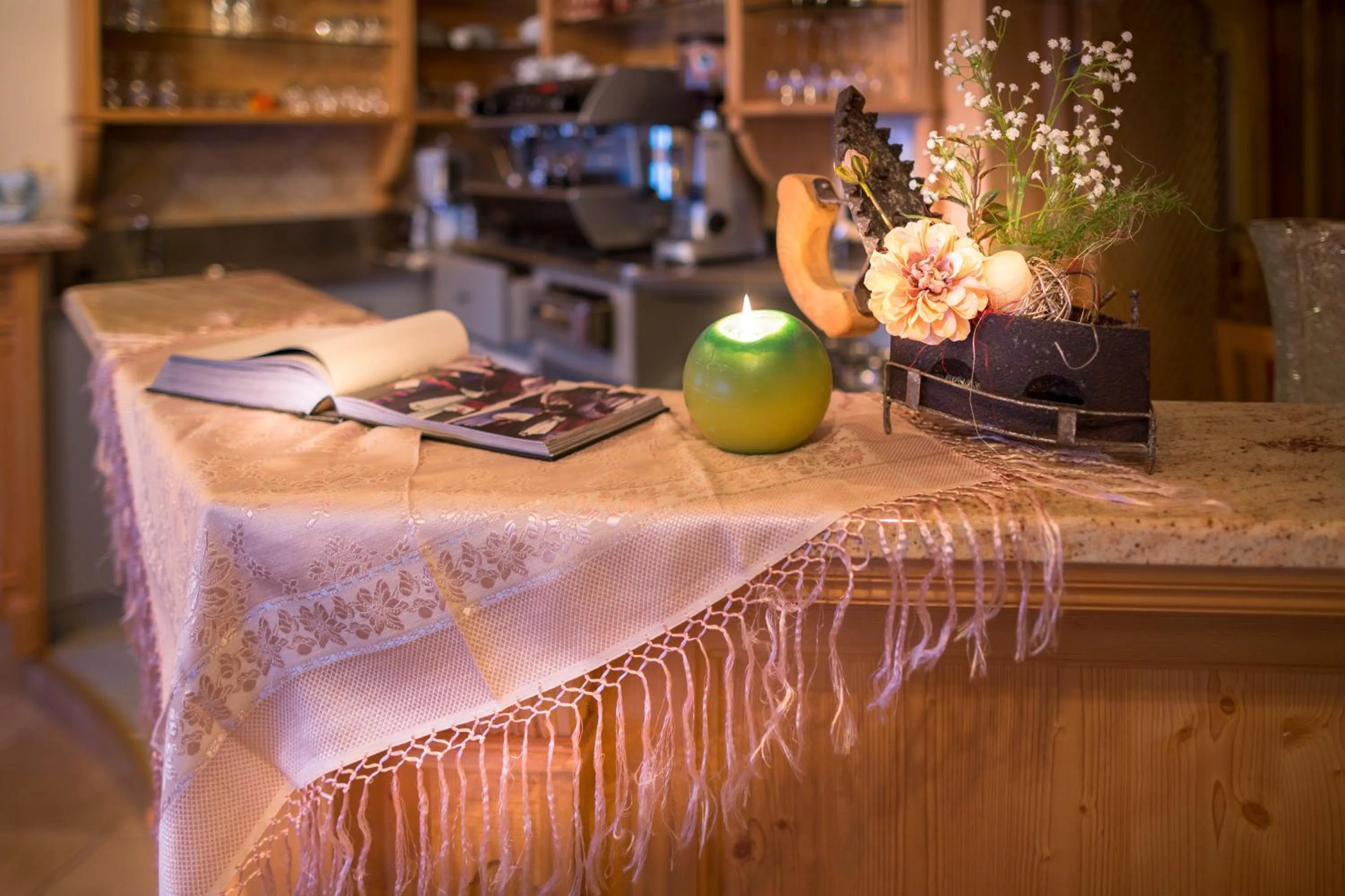 Lounge or bar in Garnì Prà Fiorì