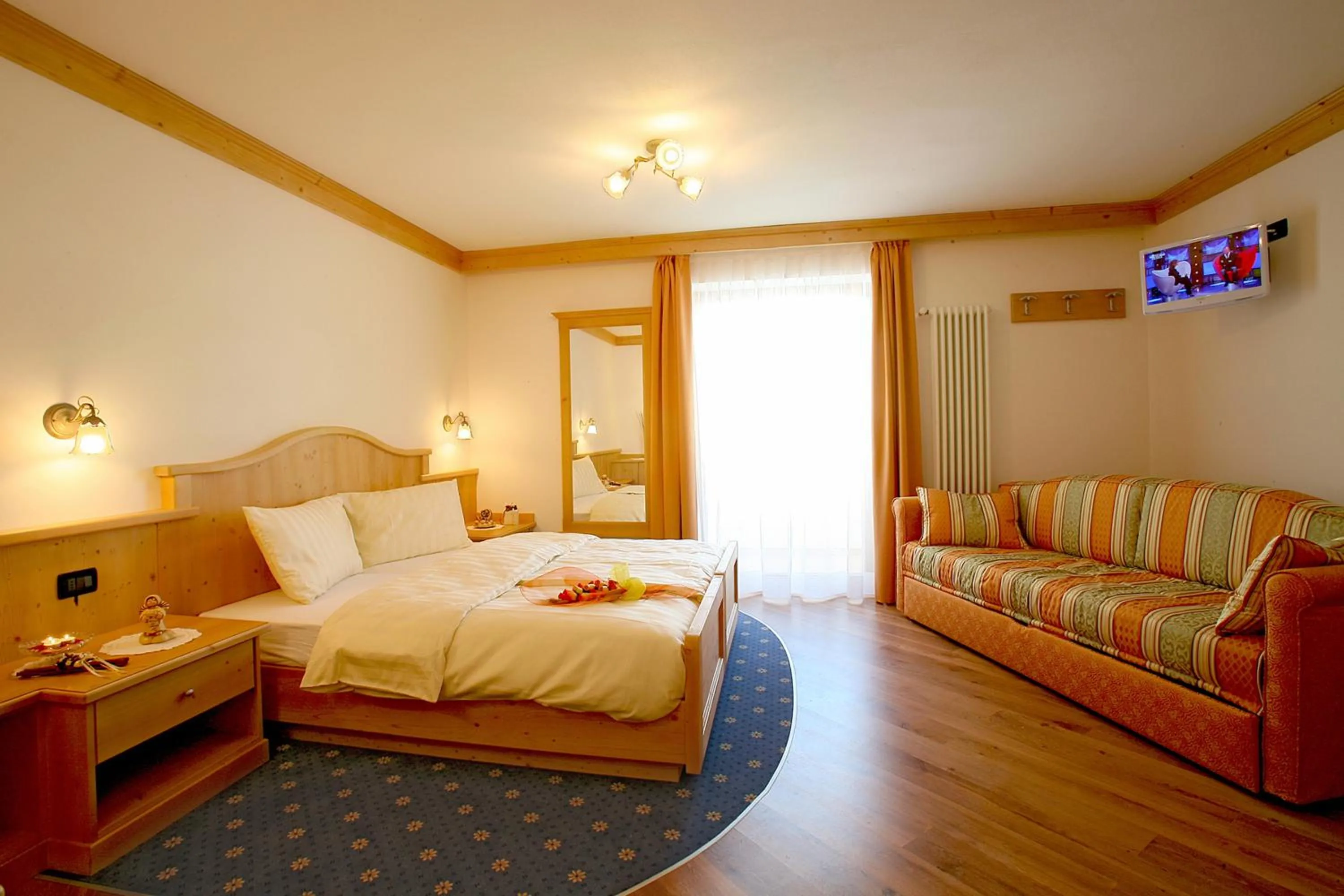 Photo of the whole room, Bed in Garnì Prà Fiorì