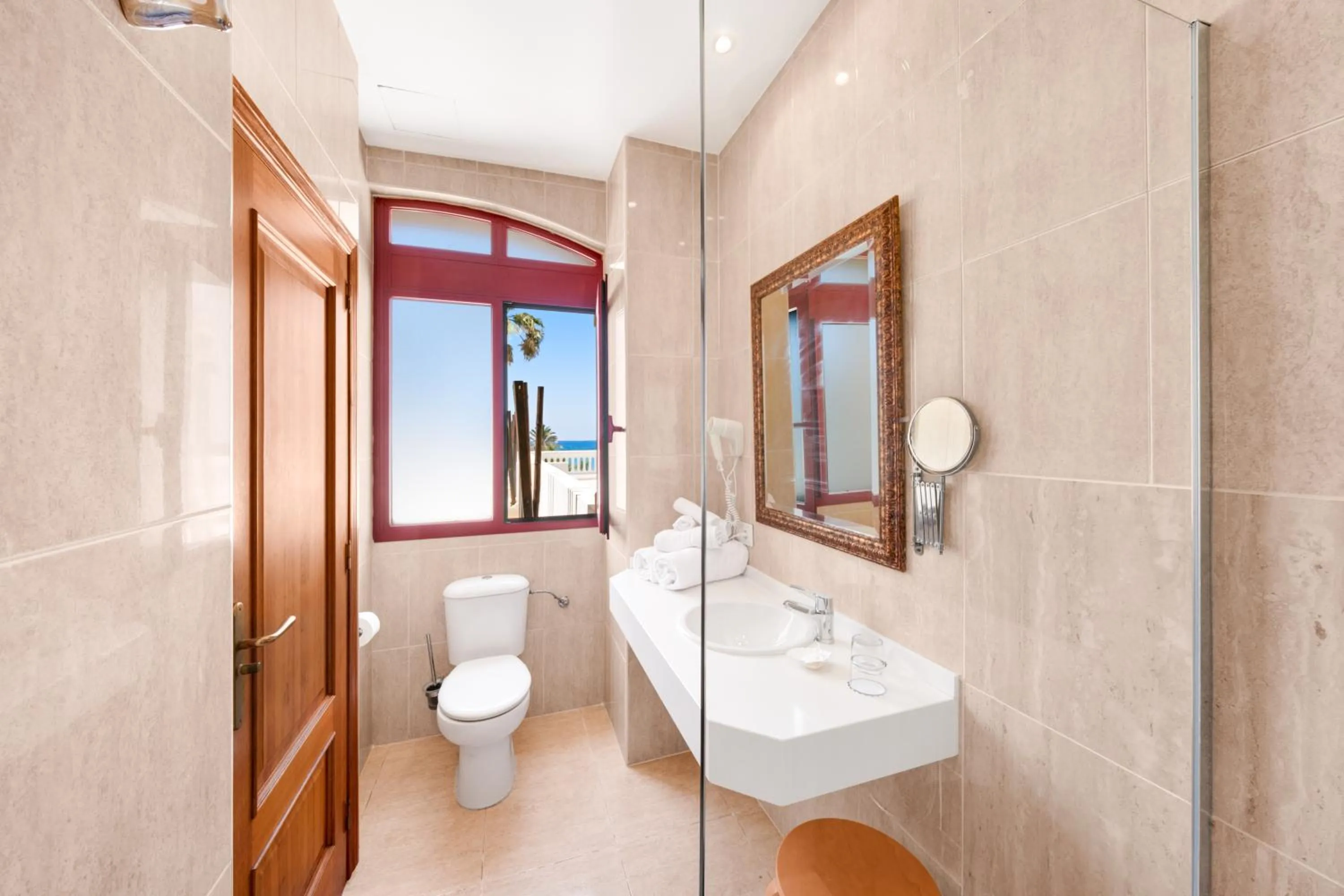 Bathroom in Hotel Ciutat Jardi