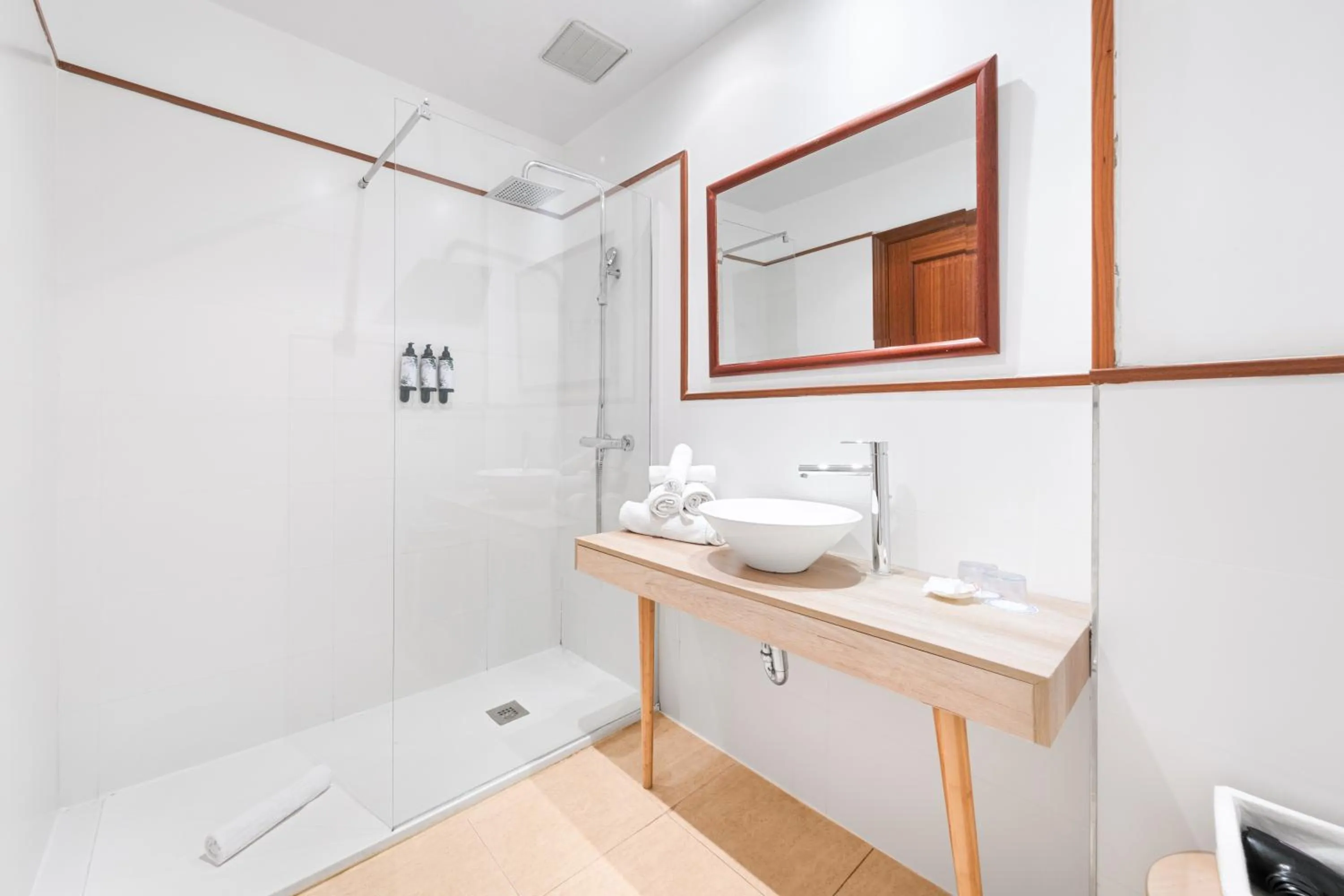 Bathroom in Hotel Ciutat Jardi