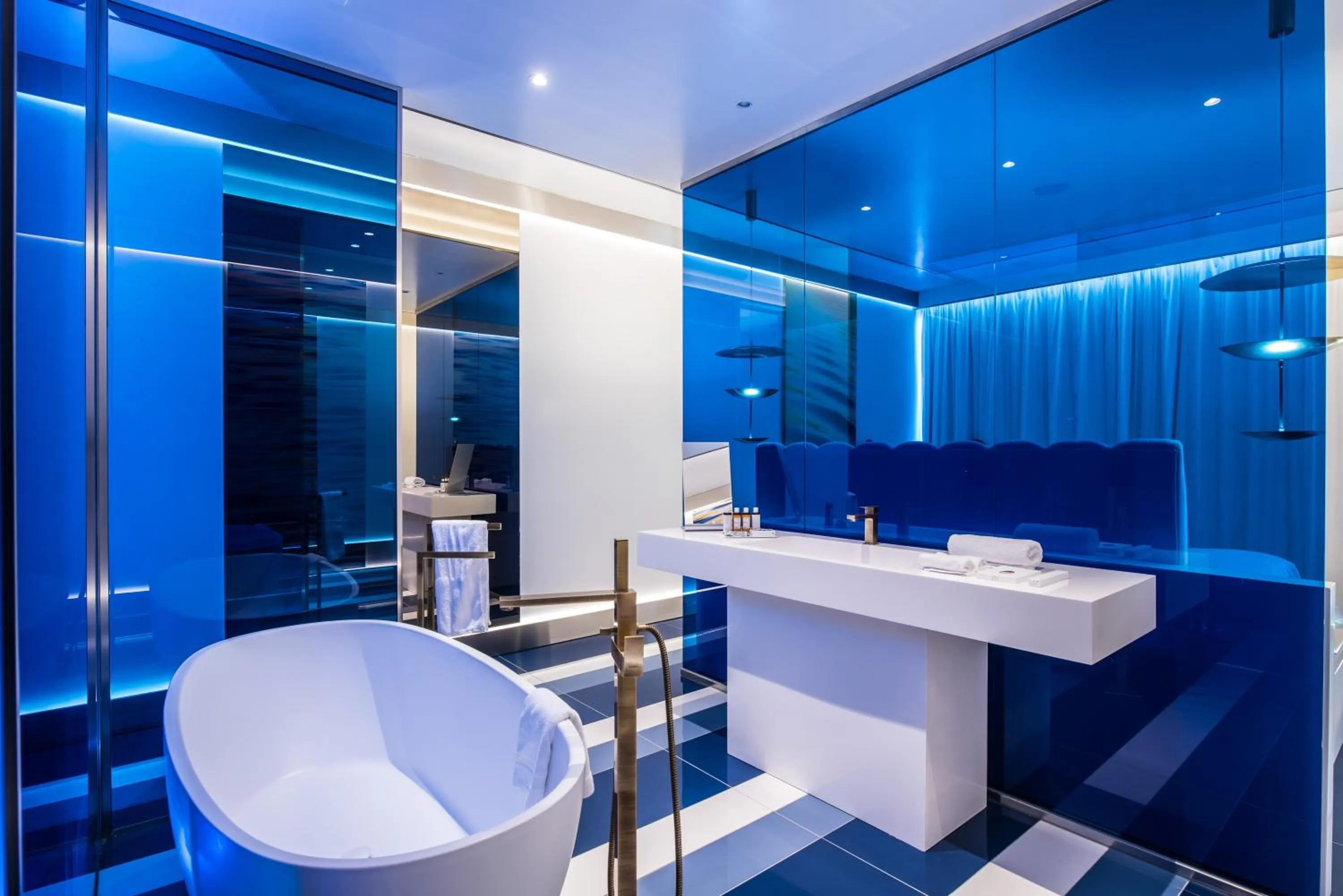 Bath in I Resort Beach Hotel & Spa