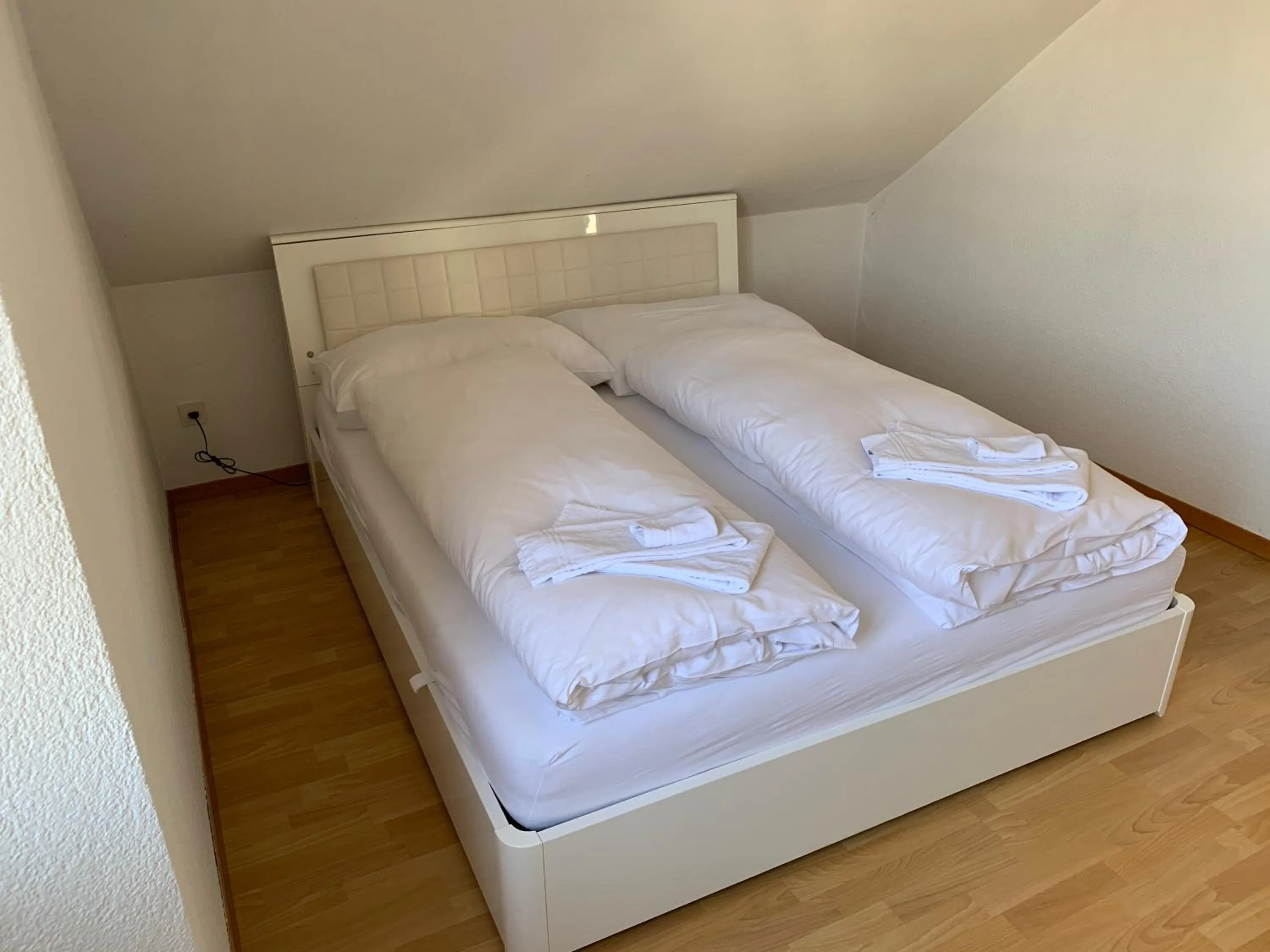 Bedroom, Bed in Gasthof National