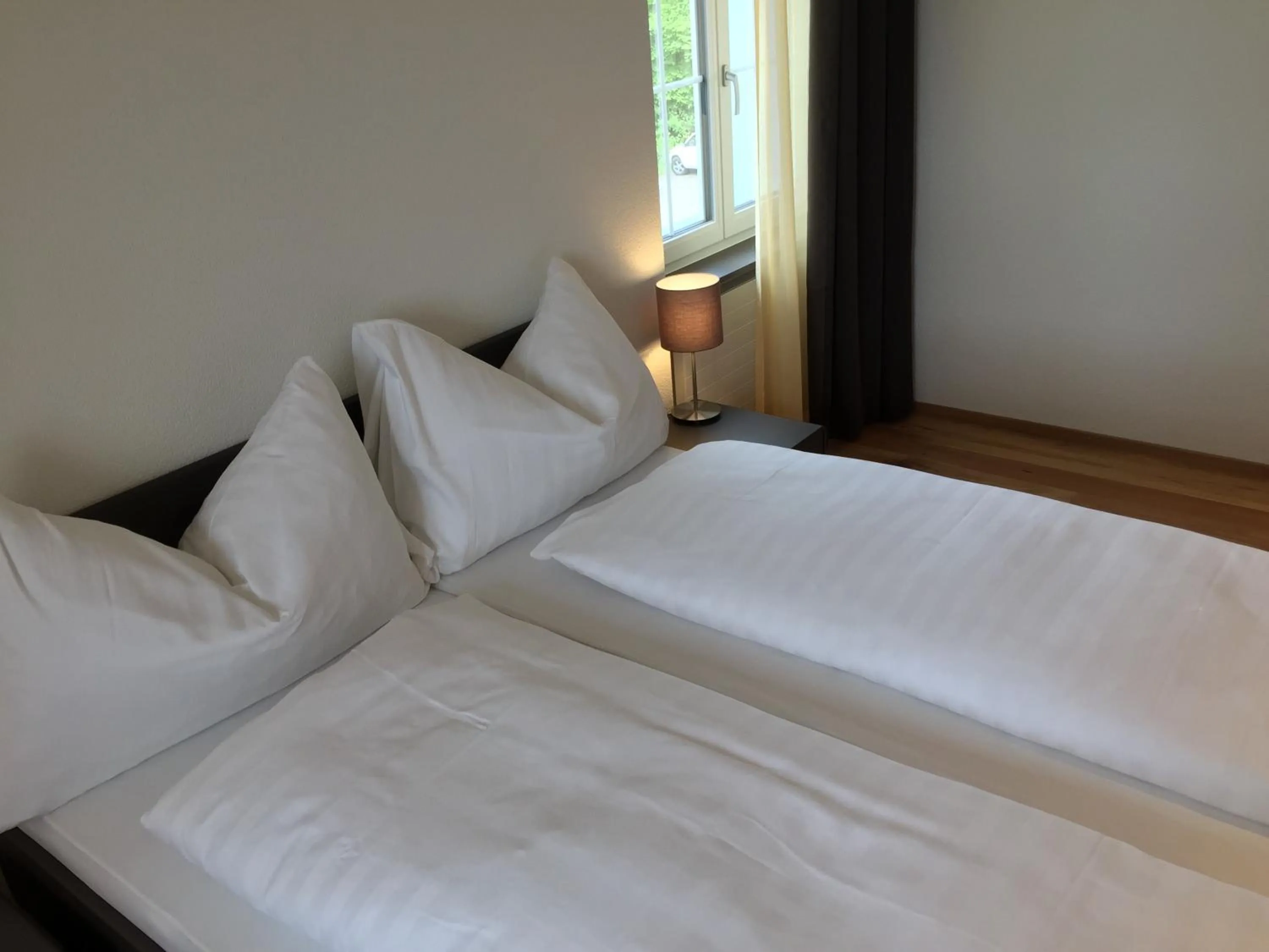 Bedroom, Bed in Gasthof National