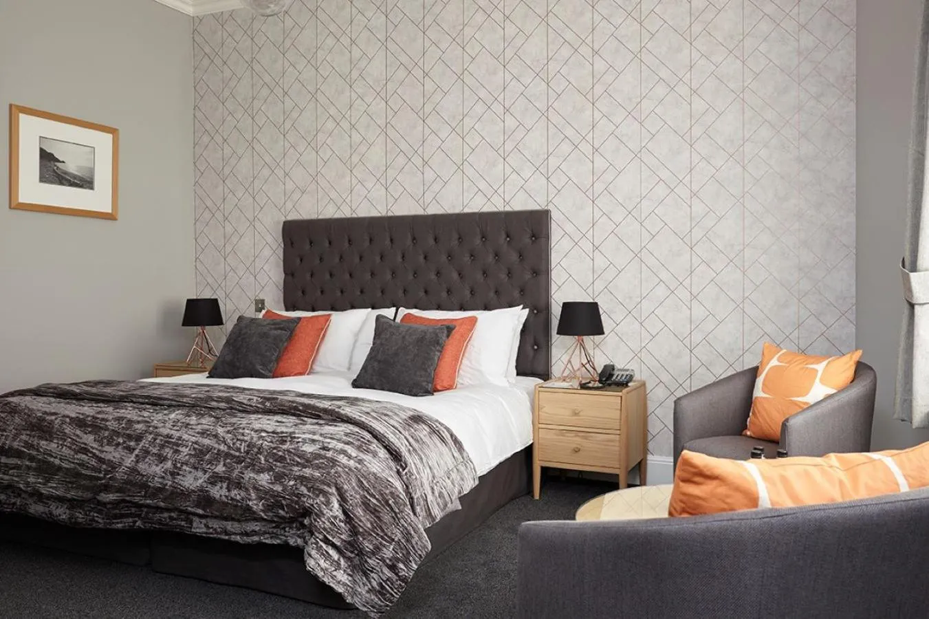 Bedroom, Bed in The Royal Hotel