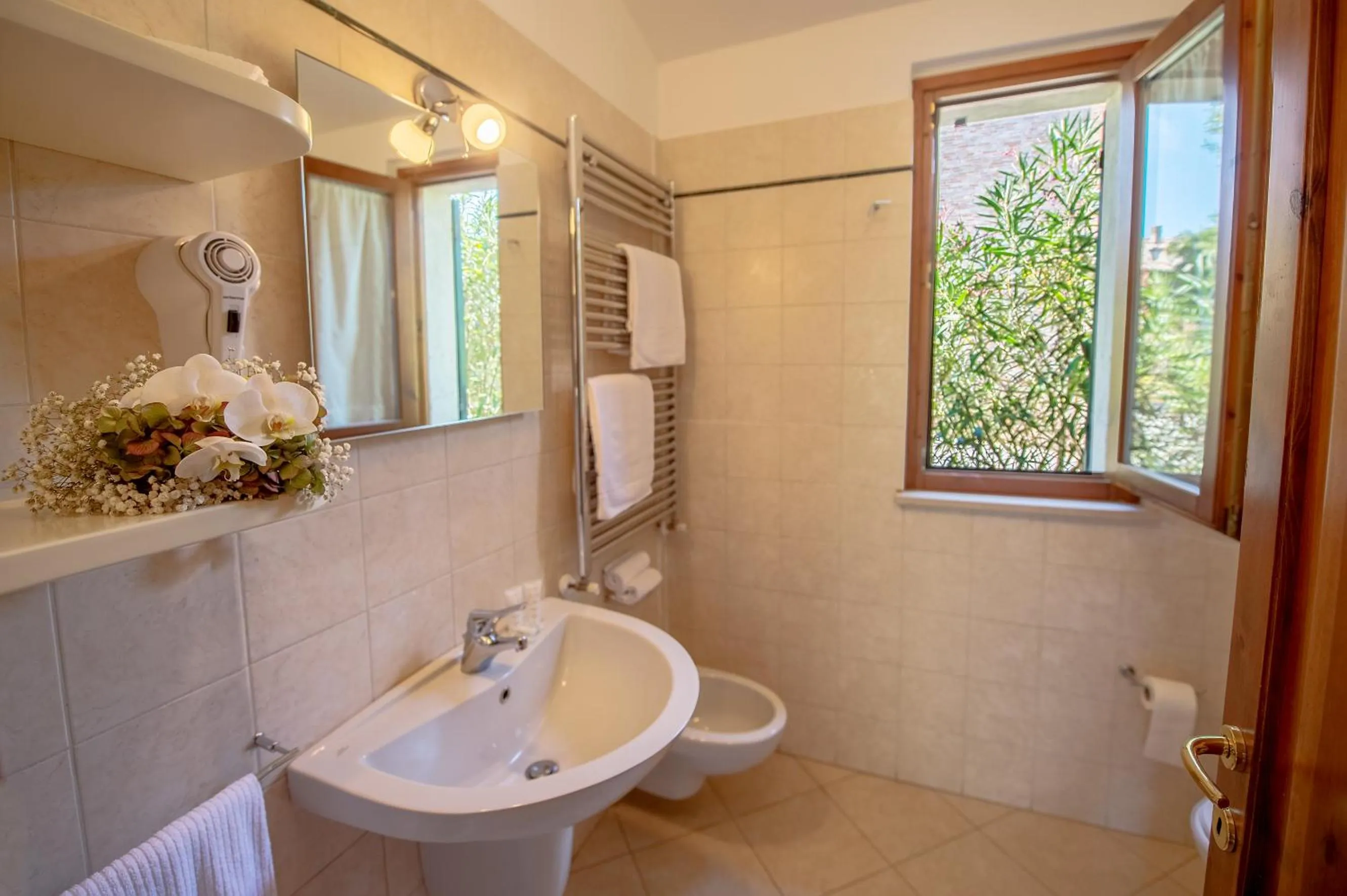 Bed in Casa Oliva borgo del Benessere delle Marche