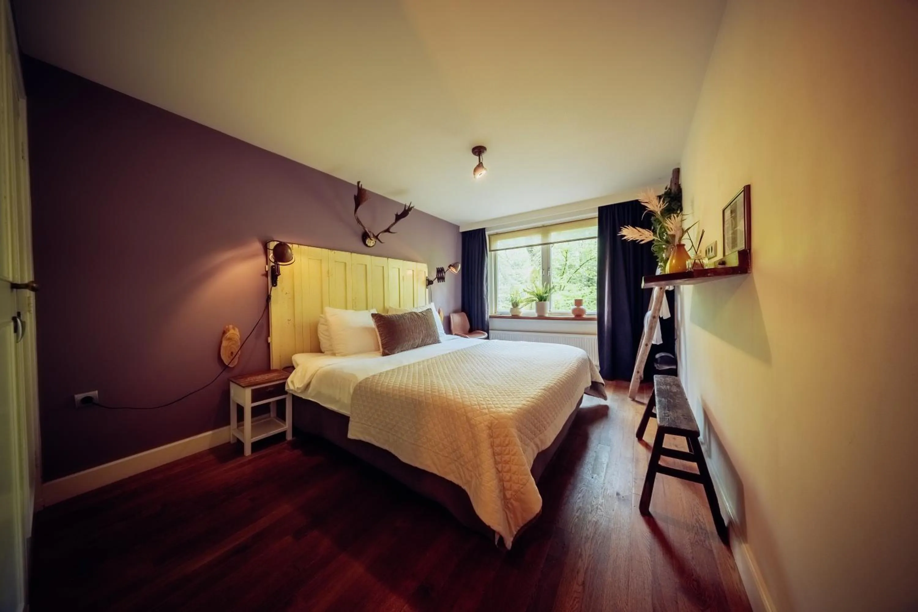 Bed in Hotel & Restaurant Meneer Van Eijck