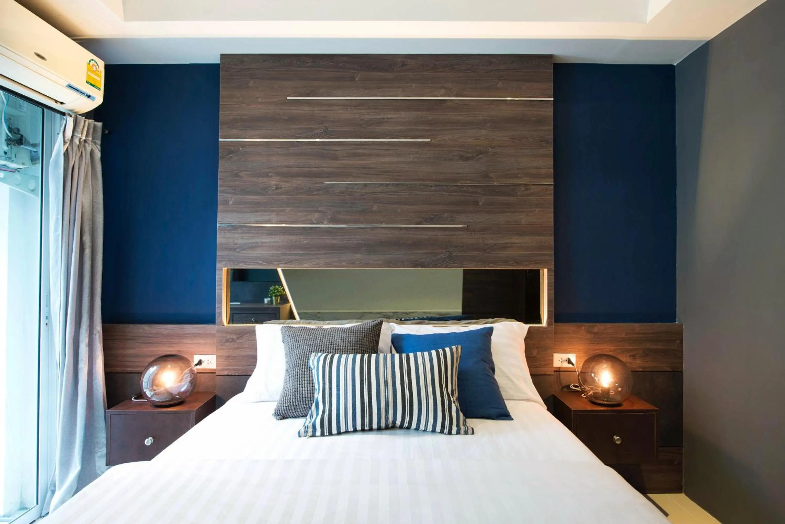 Bedroom, Bed in NW Apartment Lasalle 59