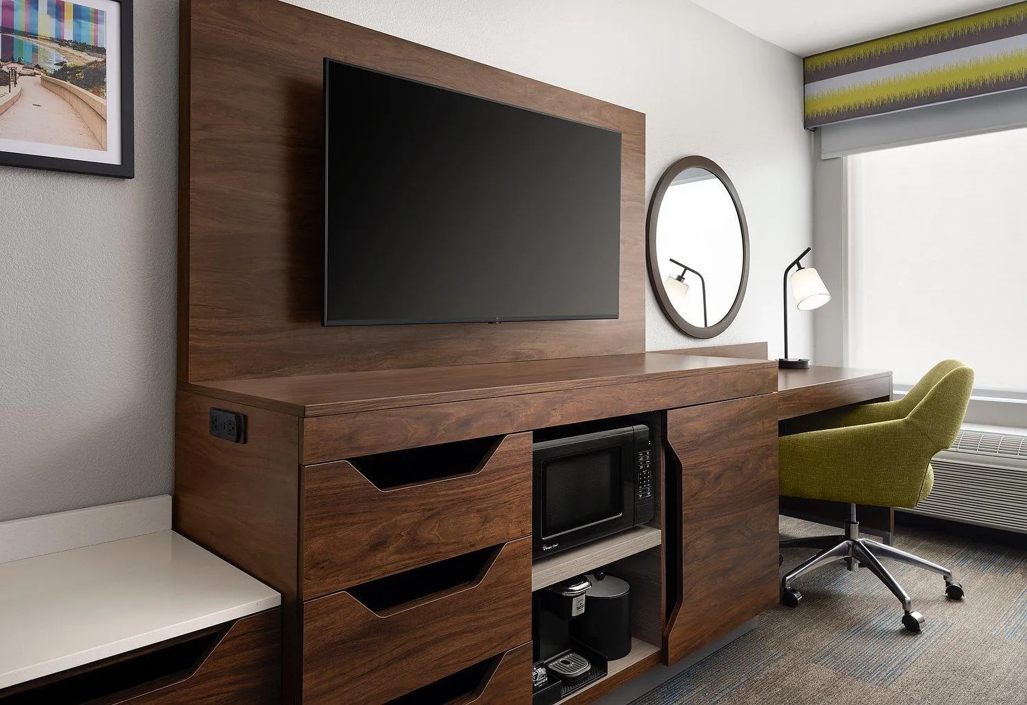 TV and multimedia in Hampton Inn San Diego/Del Mar