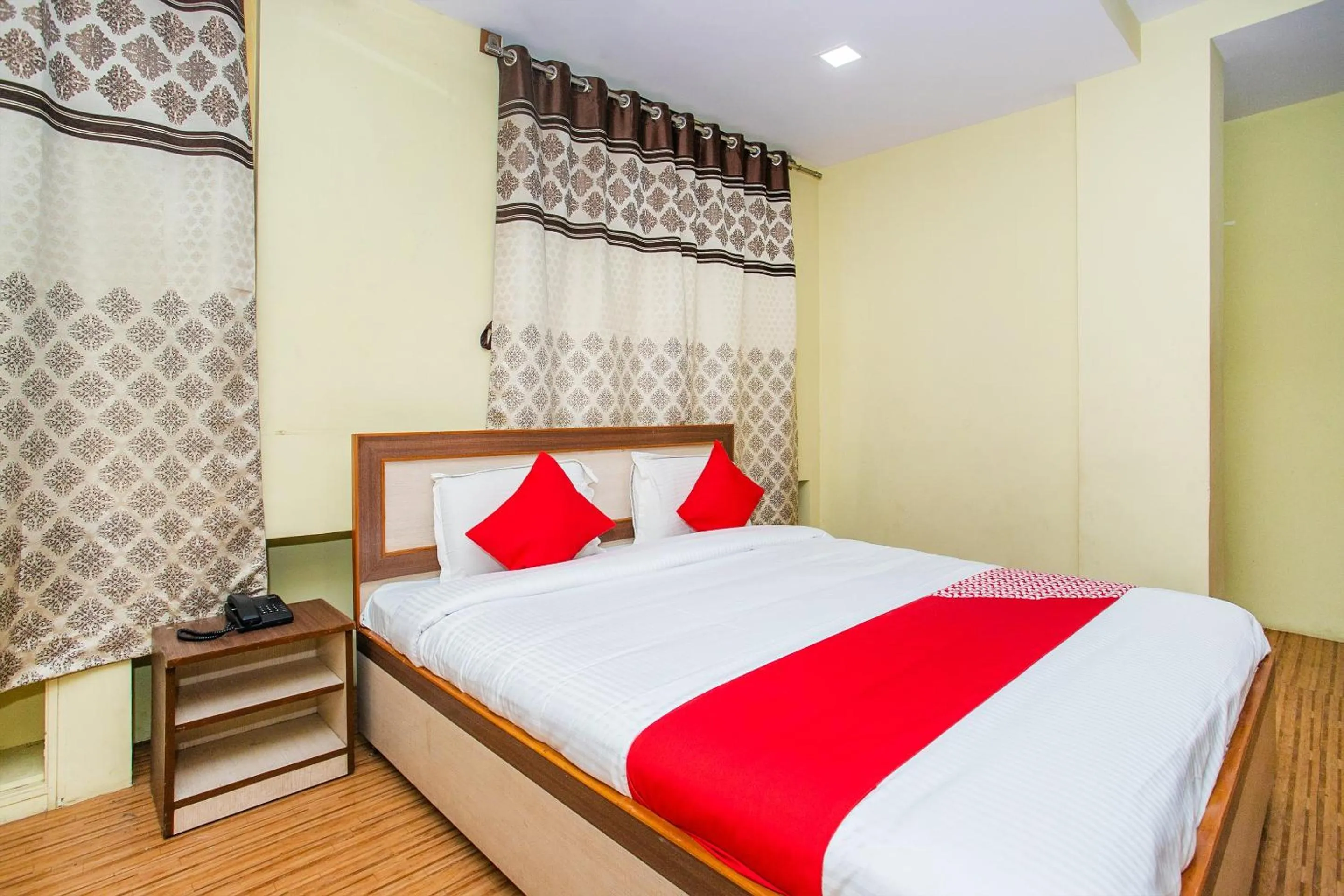 Bedroom in Hotel O by OYO Alankar Residency