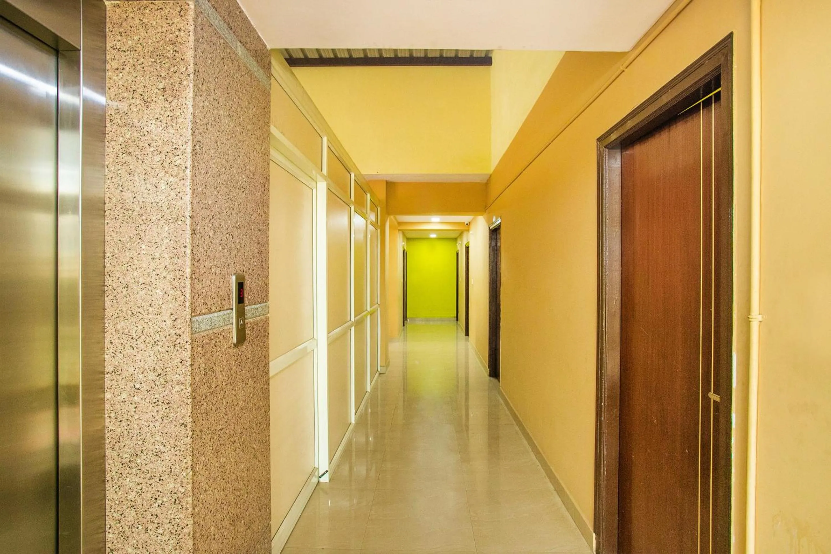 Lobby or reception in Hotel O by OYO Alankar Residency