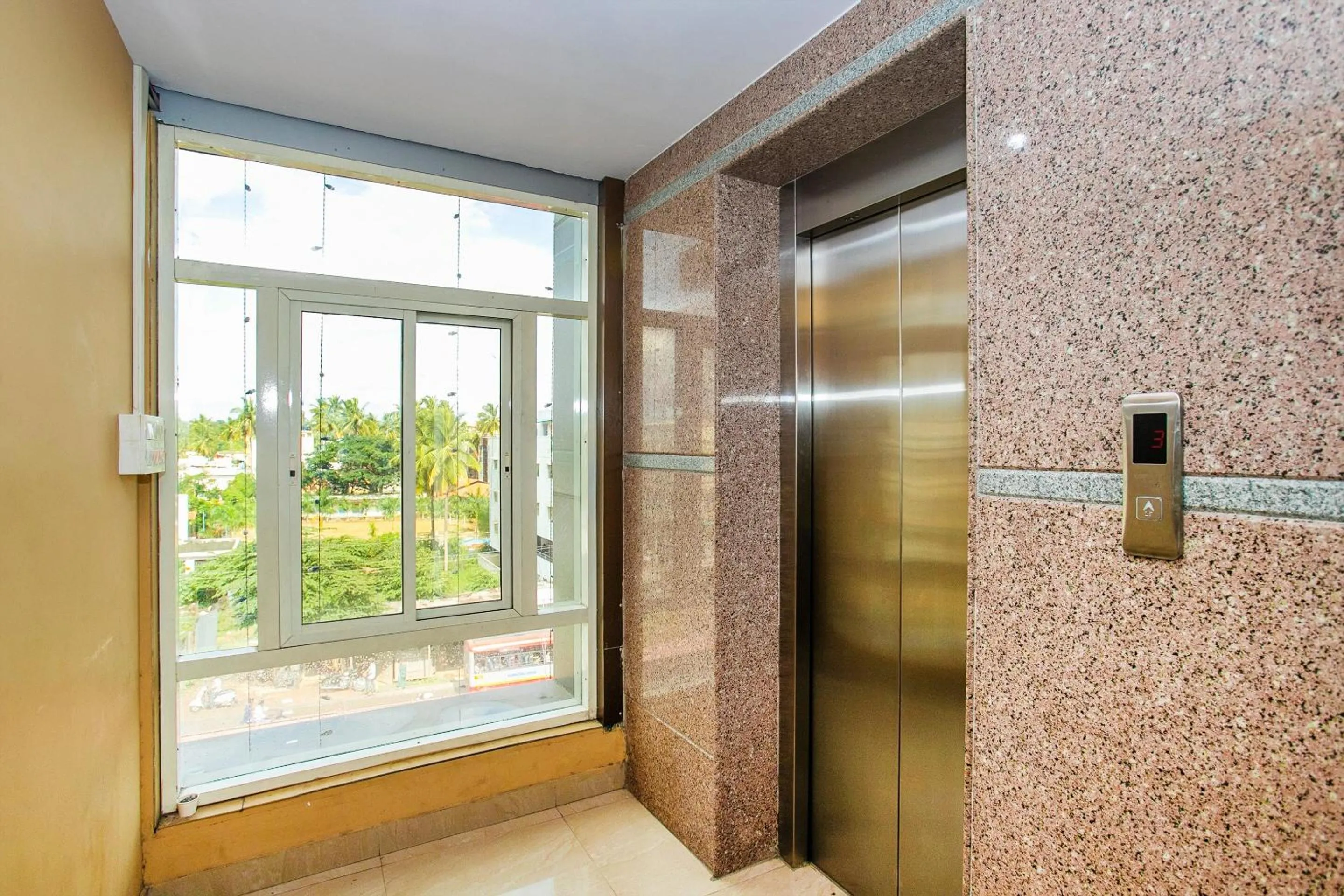 Bedroom in Hotel O by OYO Alankar Residency