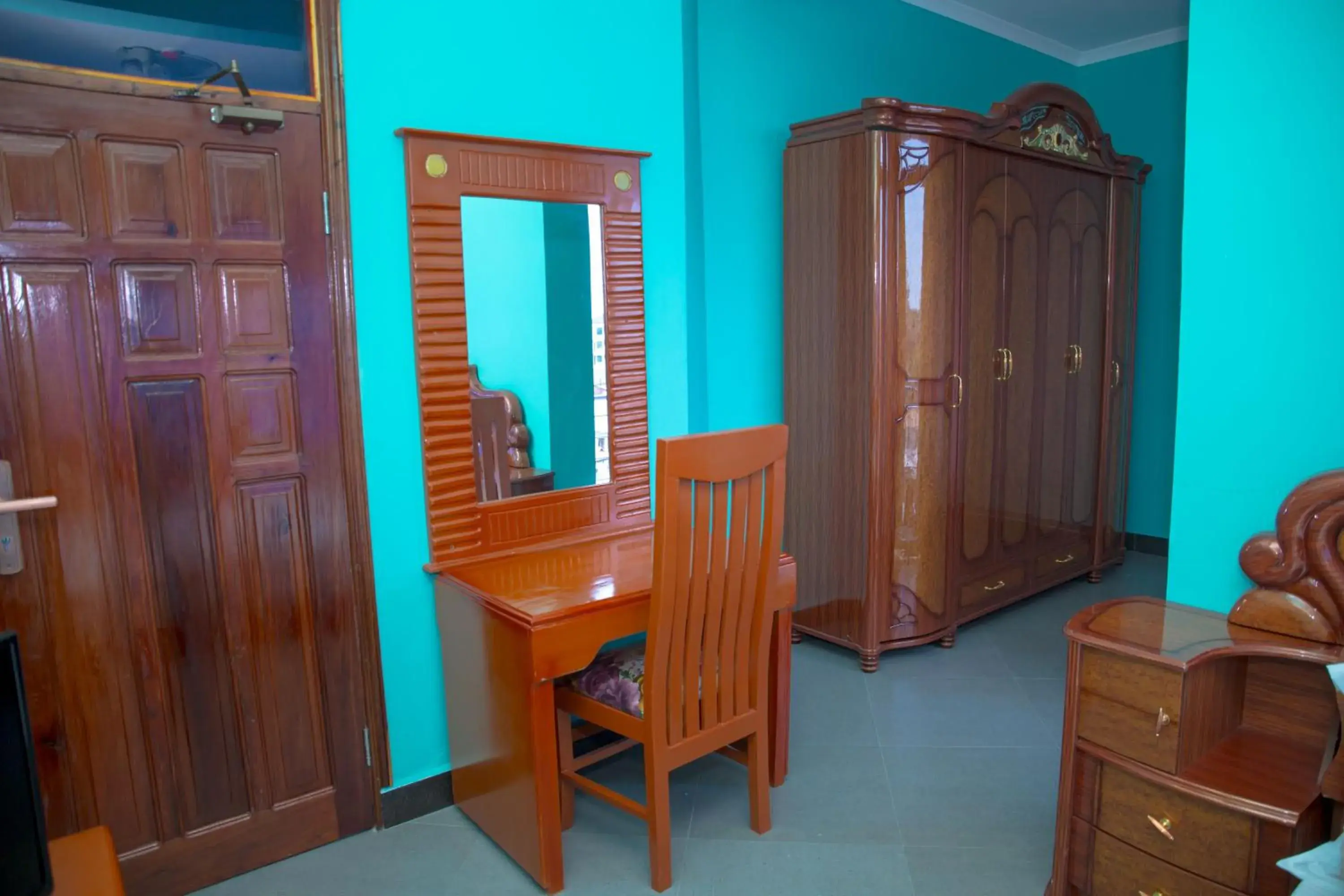 Deluxe Double Room in BL Airport Hotel Deluxe Double Room in BL Airport Hotel