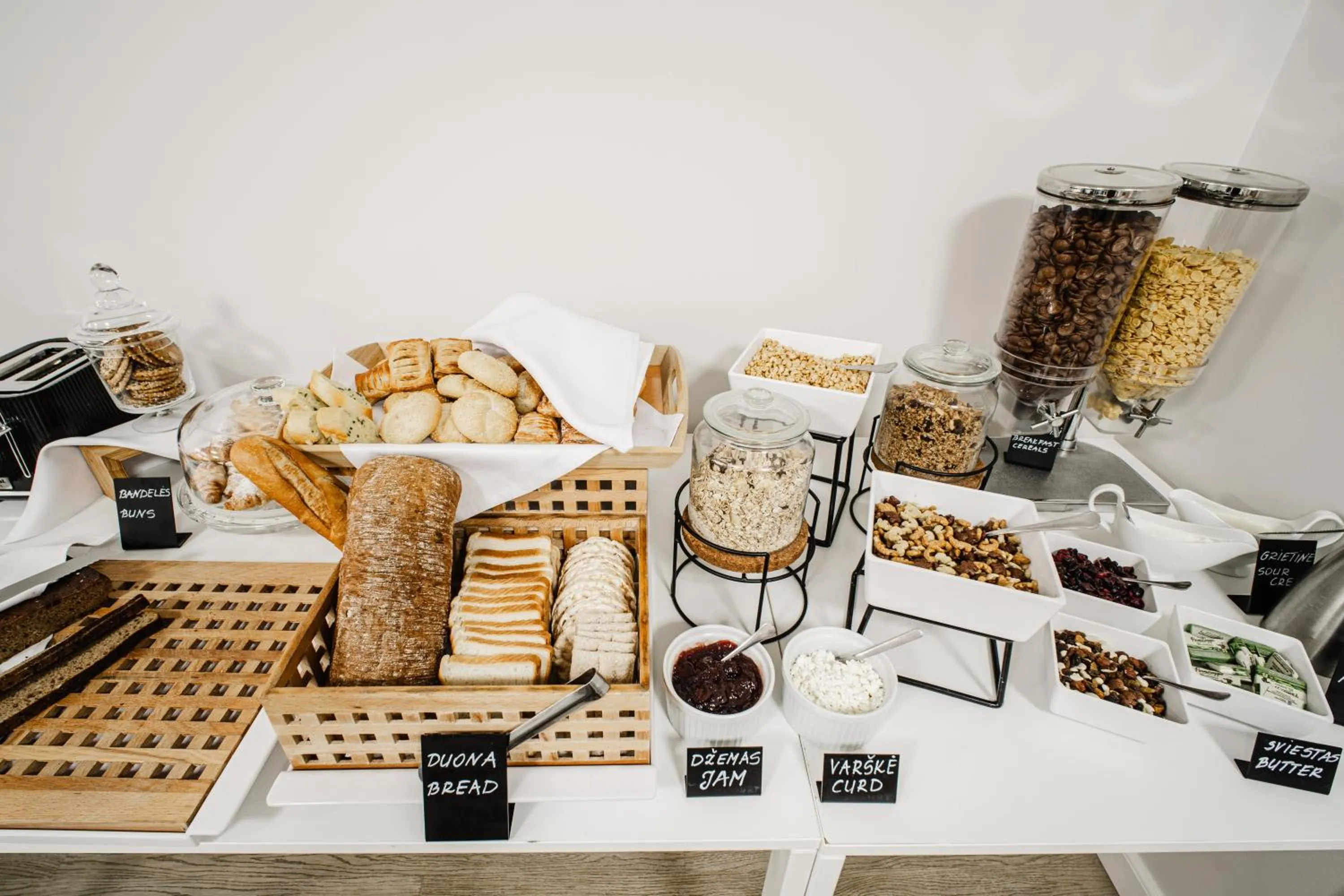 Breakfast in Hotel Tomas