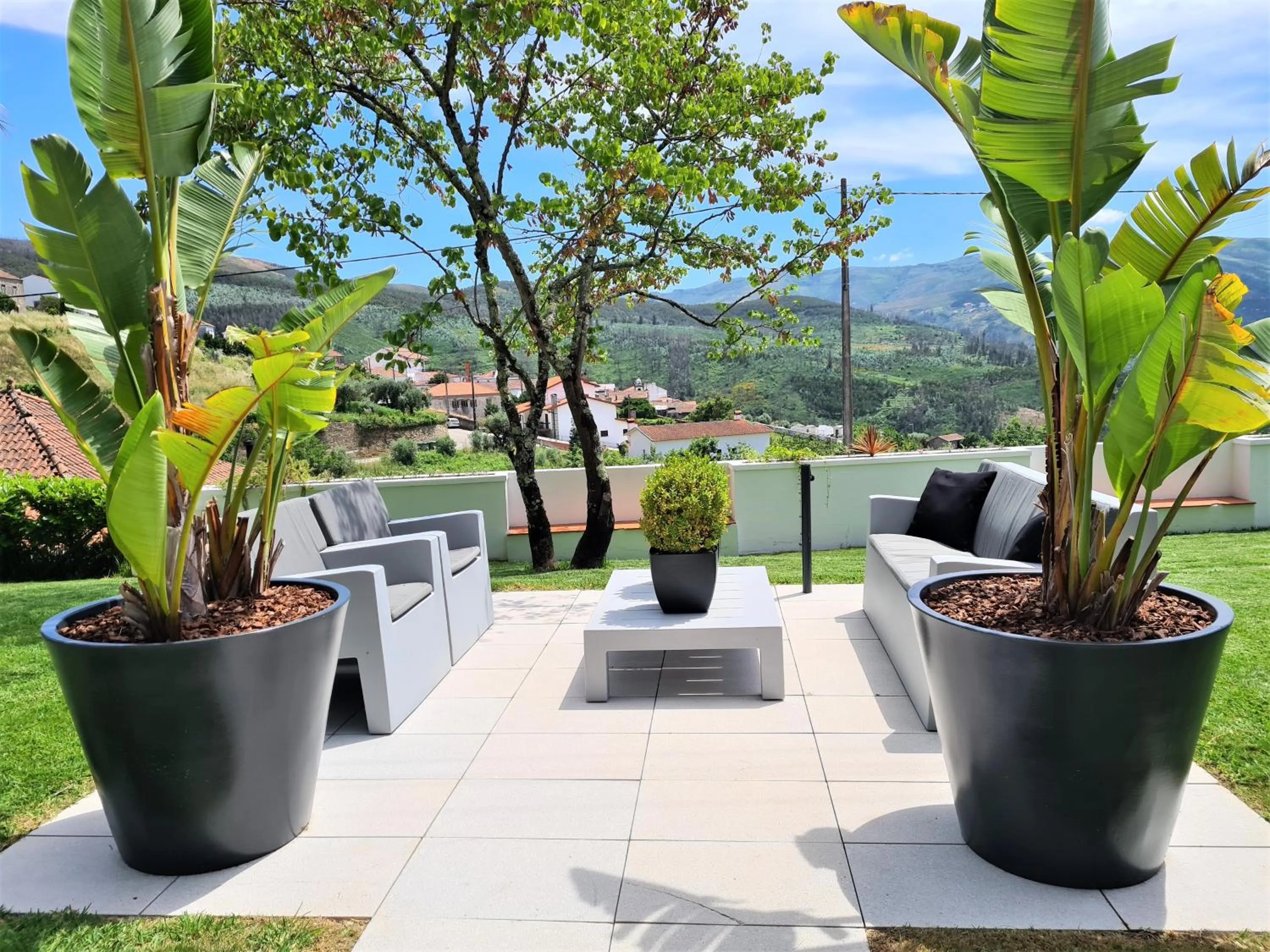 Garden in Quinta da Palmeira - Country House Retreat & Spa