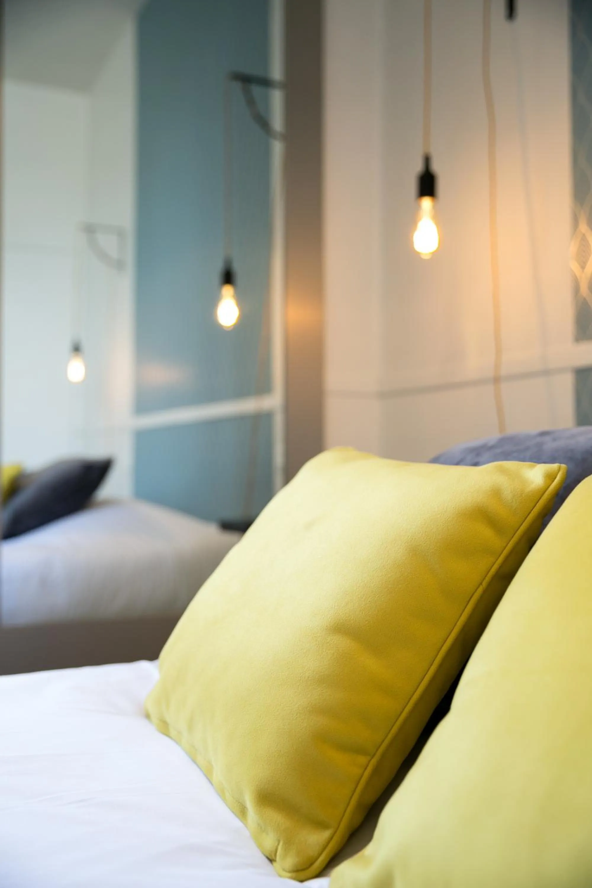 Bed in Logis Auberge De L'ombrée