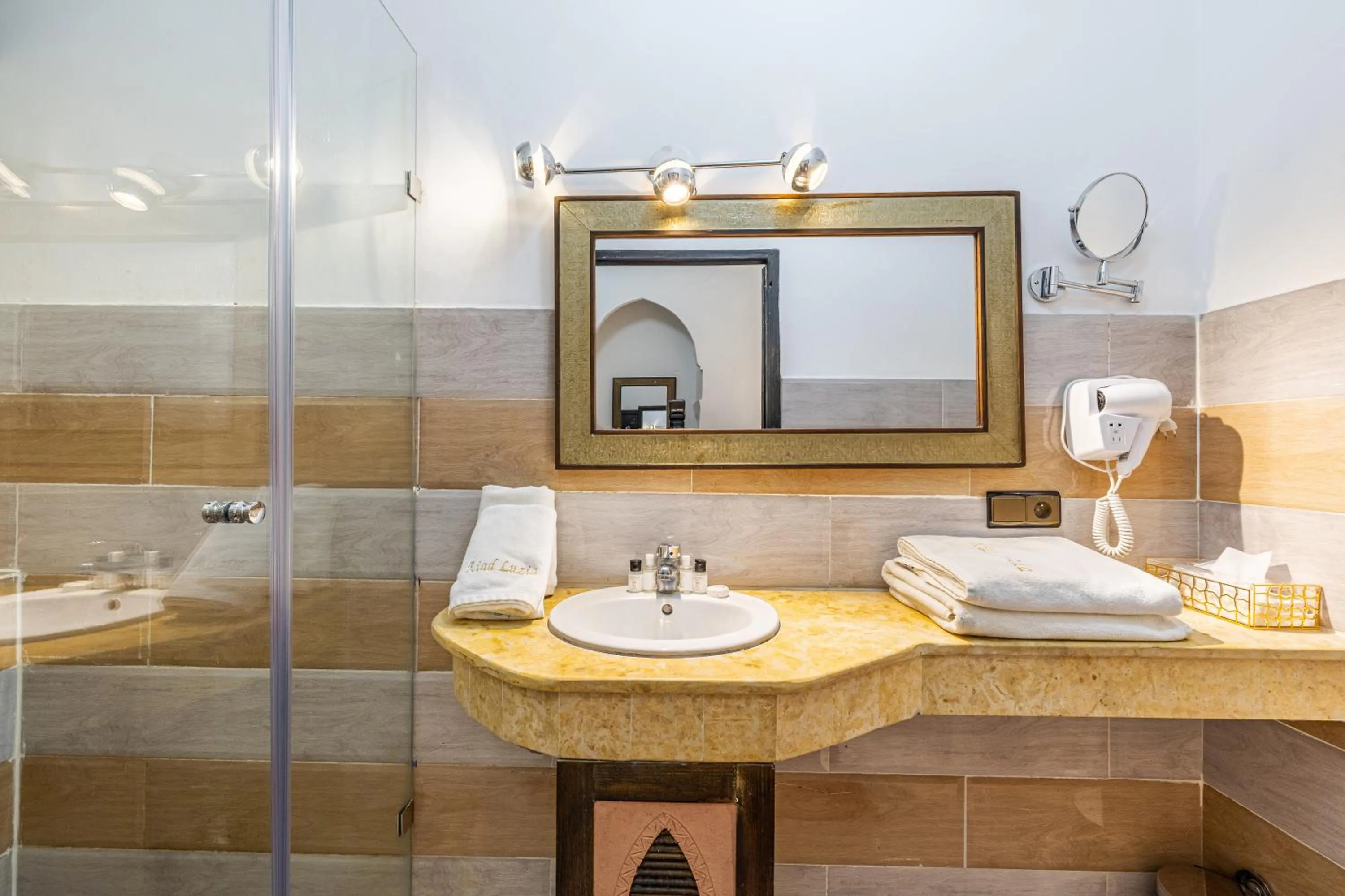 Bathroom in Riad Luzia