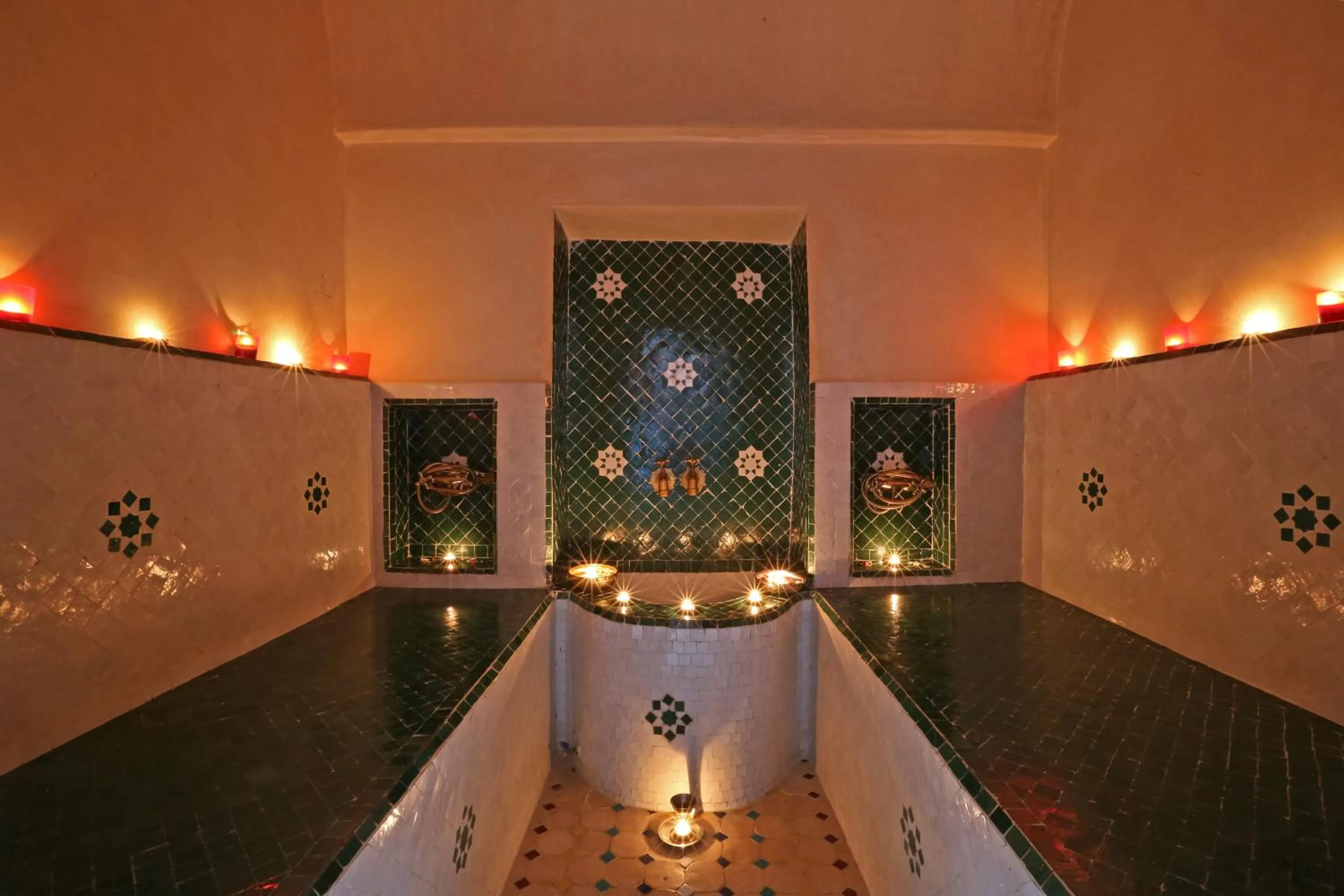 Steam room in Riad Luzia