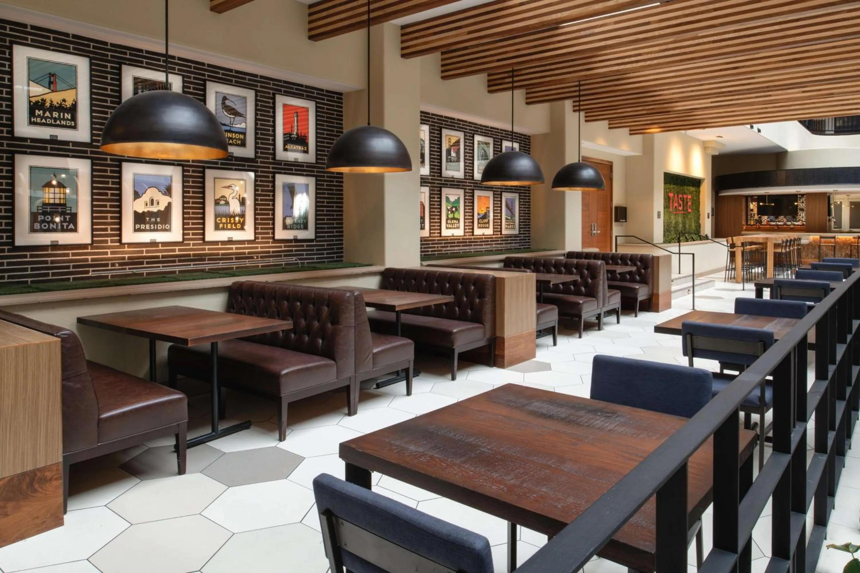 Restaurant/places to eat in Embassy Suites by Hilton San Francisco Airport Oyster Point