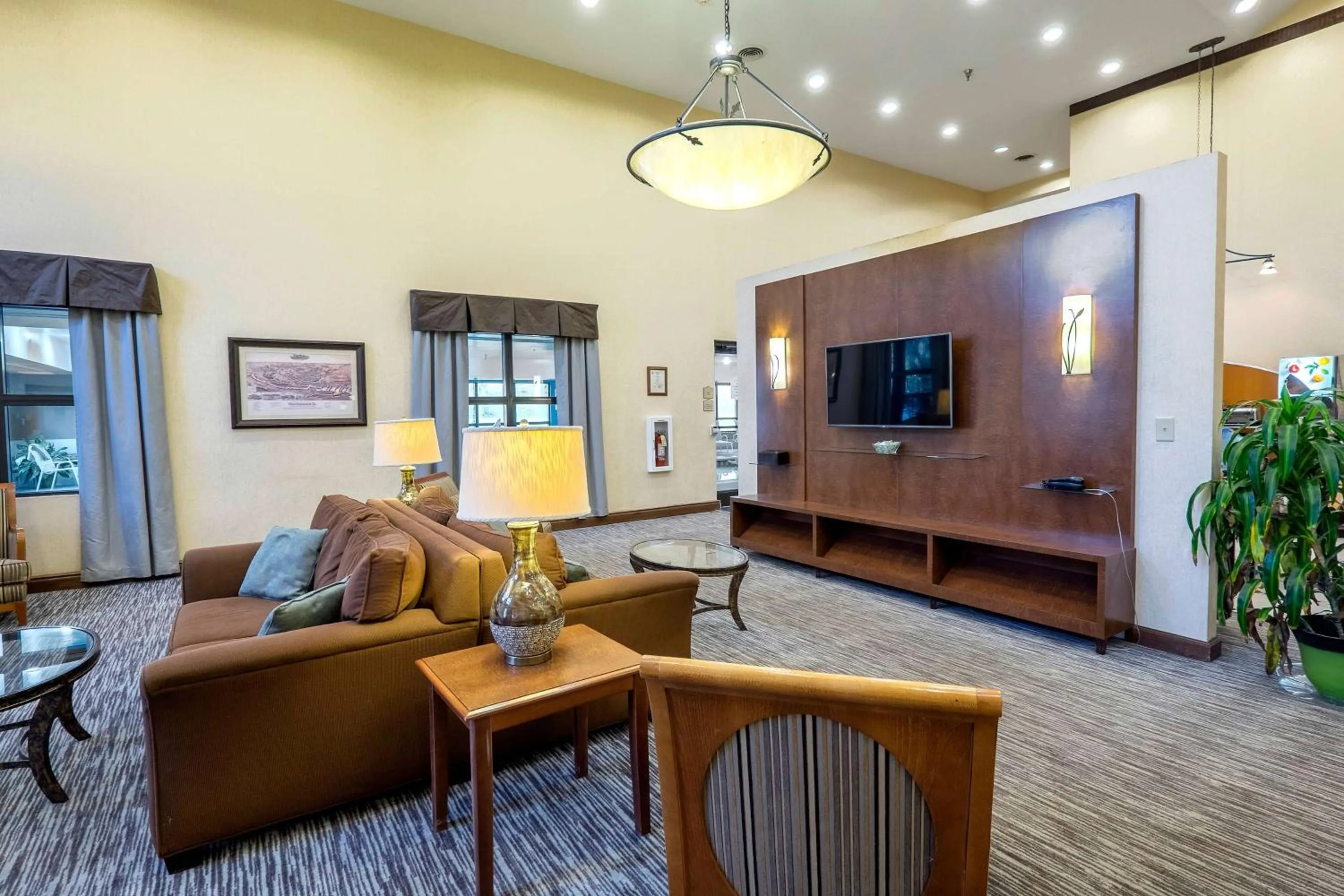 Lobby or reception in Wingate by Wyndham Waynesboro