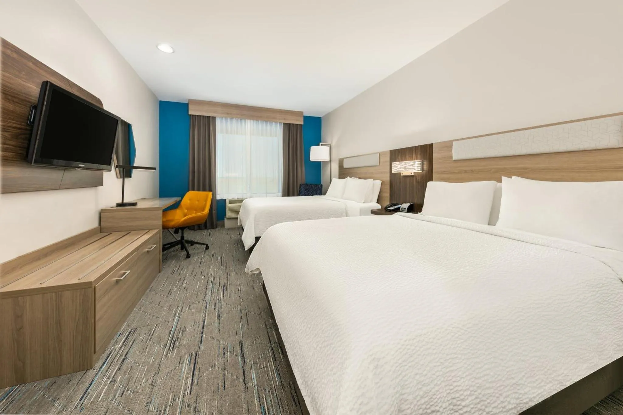 Photo of the whole room, Bed in Holiday Inn Express & Suites Amarillo West by IHG