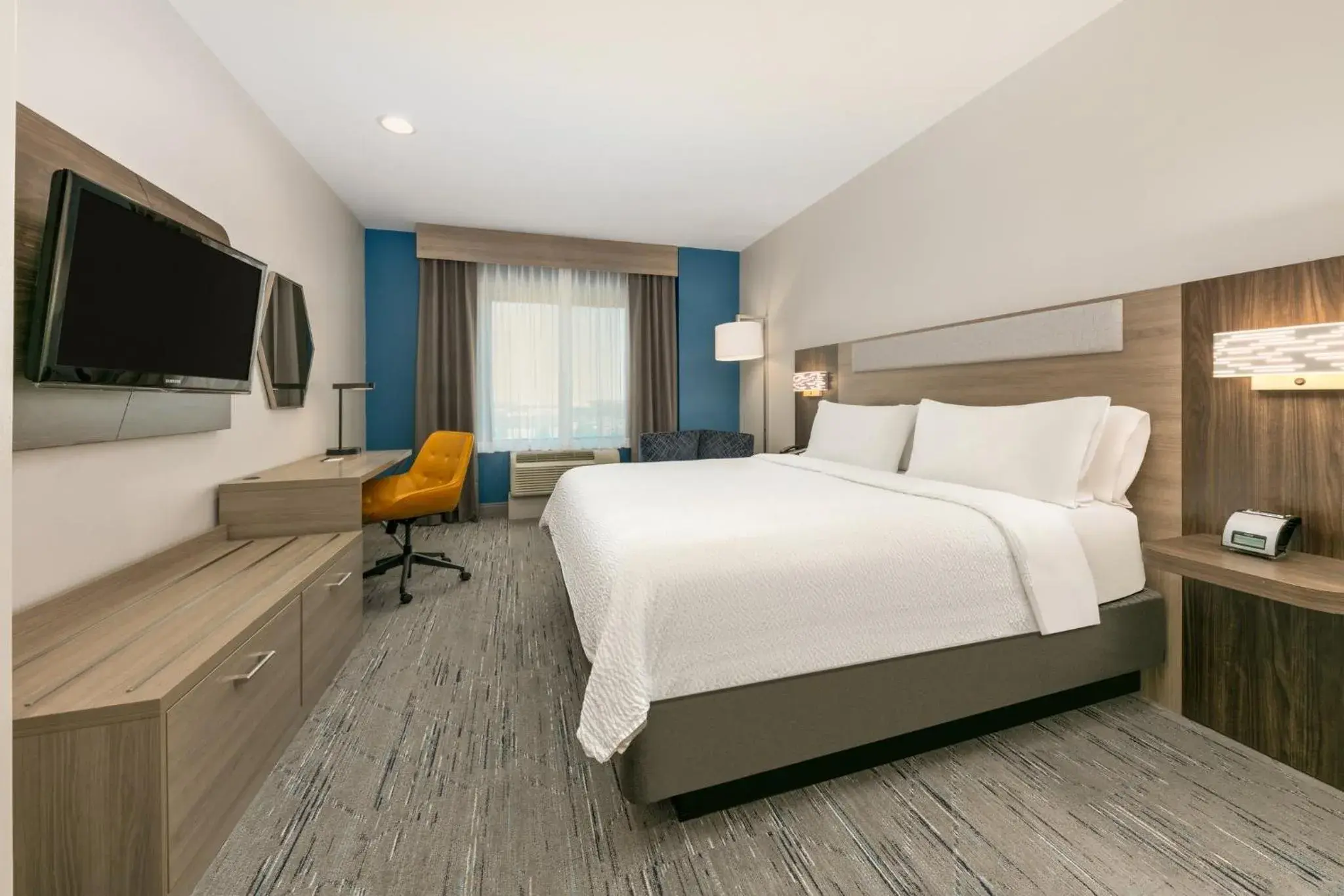 Standard King Room in Holiday Inn Express & Suites Amarillo West by IHG Standard King Room in Holiday Inn Express & Suites Amarillo West by IHG