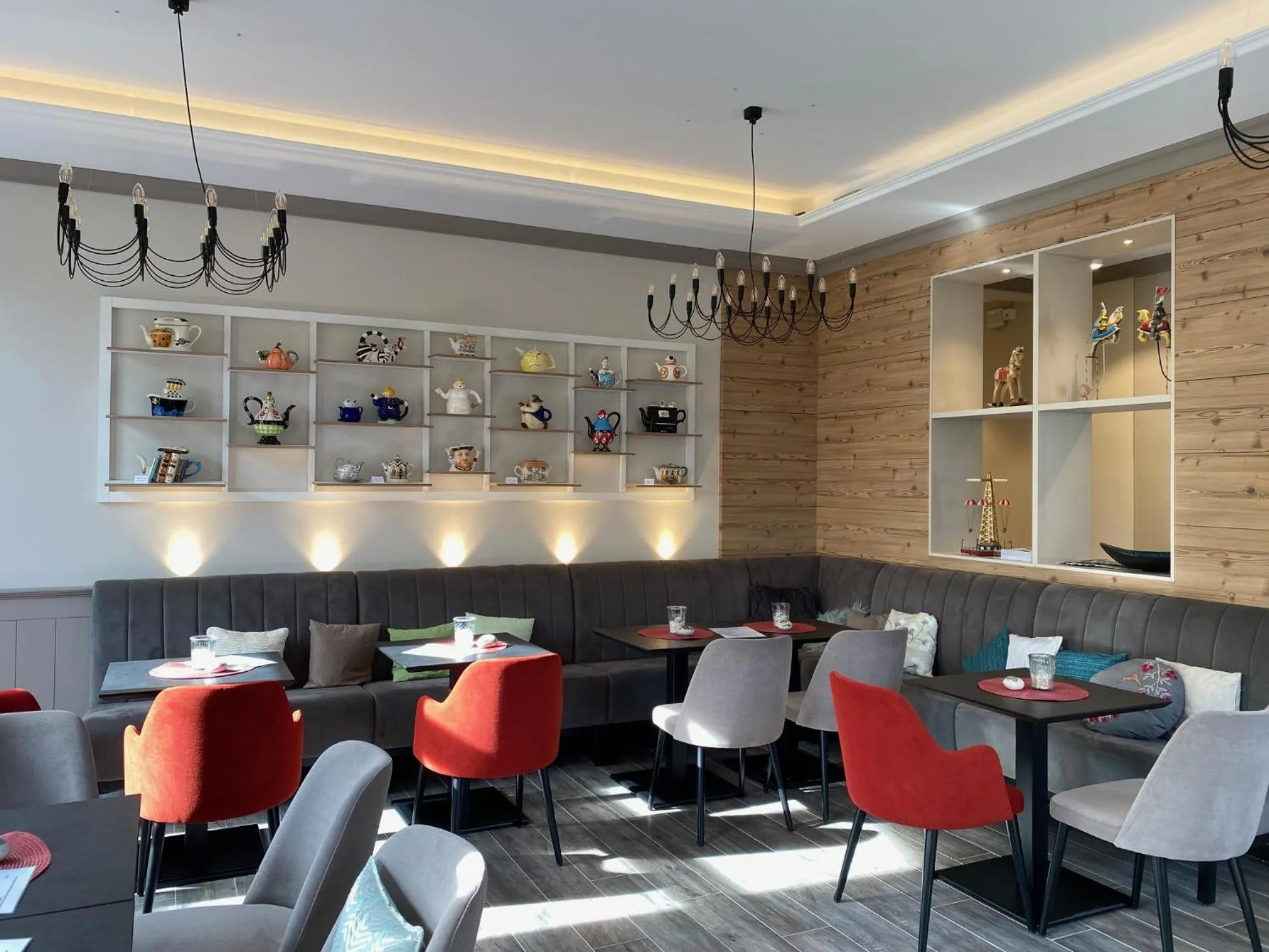 Restaurant/places to eat in Café-Hotel Gutshof