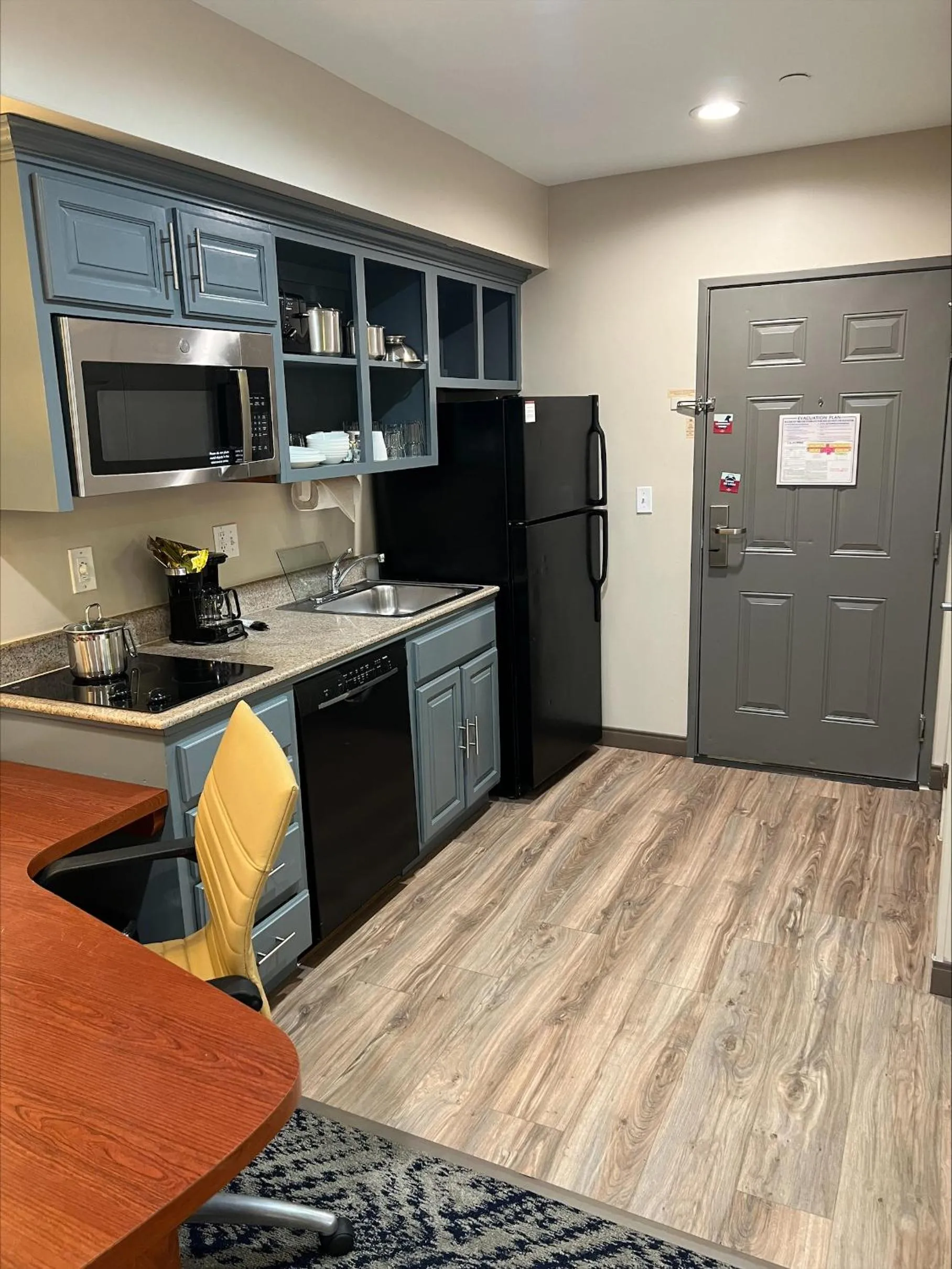 kitchen in Candlewood Suites LAX Hawthorne by IHG