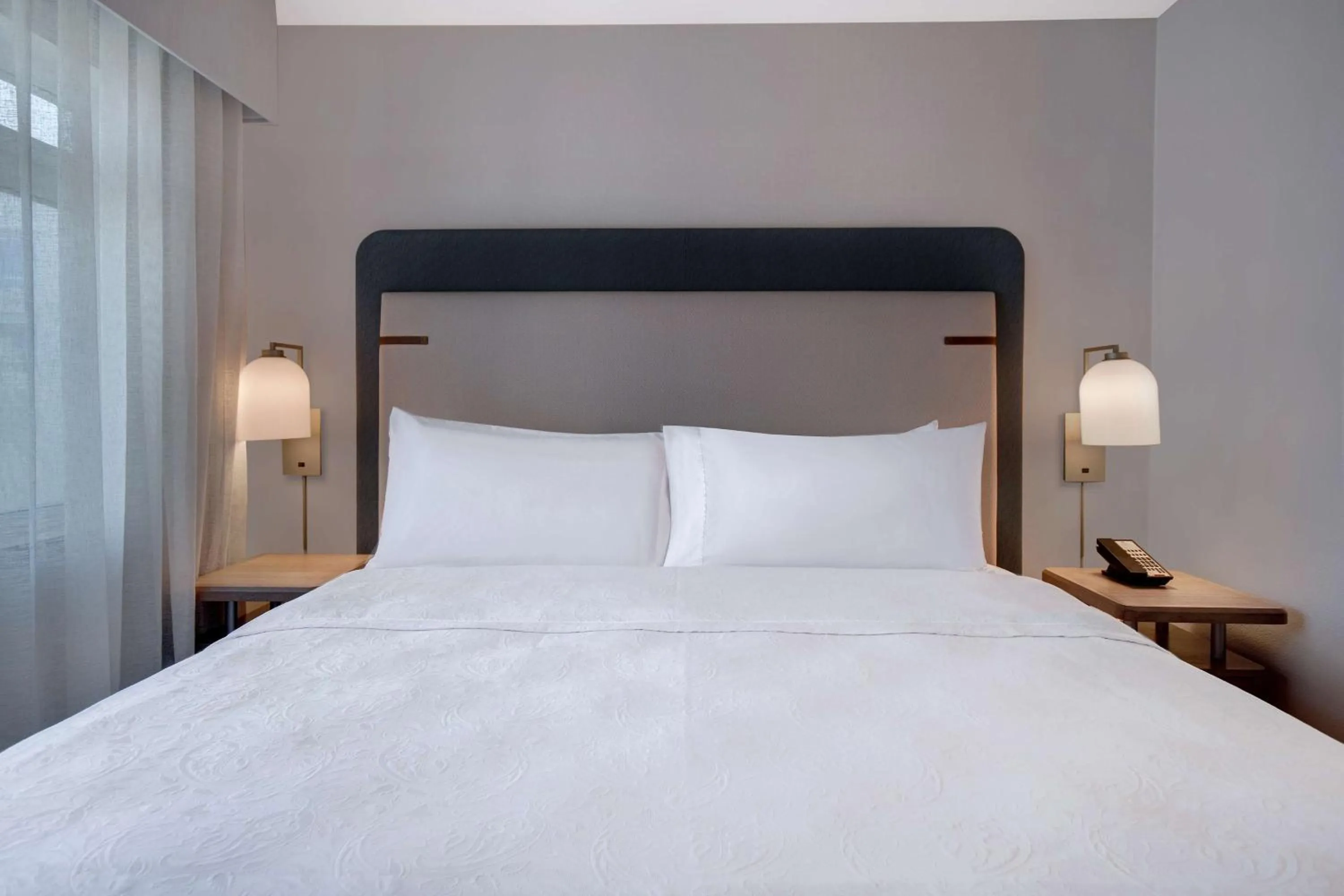 Bed in Homewood Suites by Hilton San Francisco Airport North California