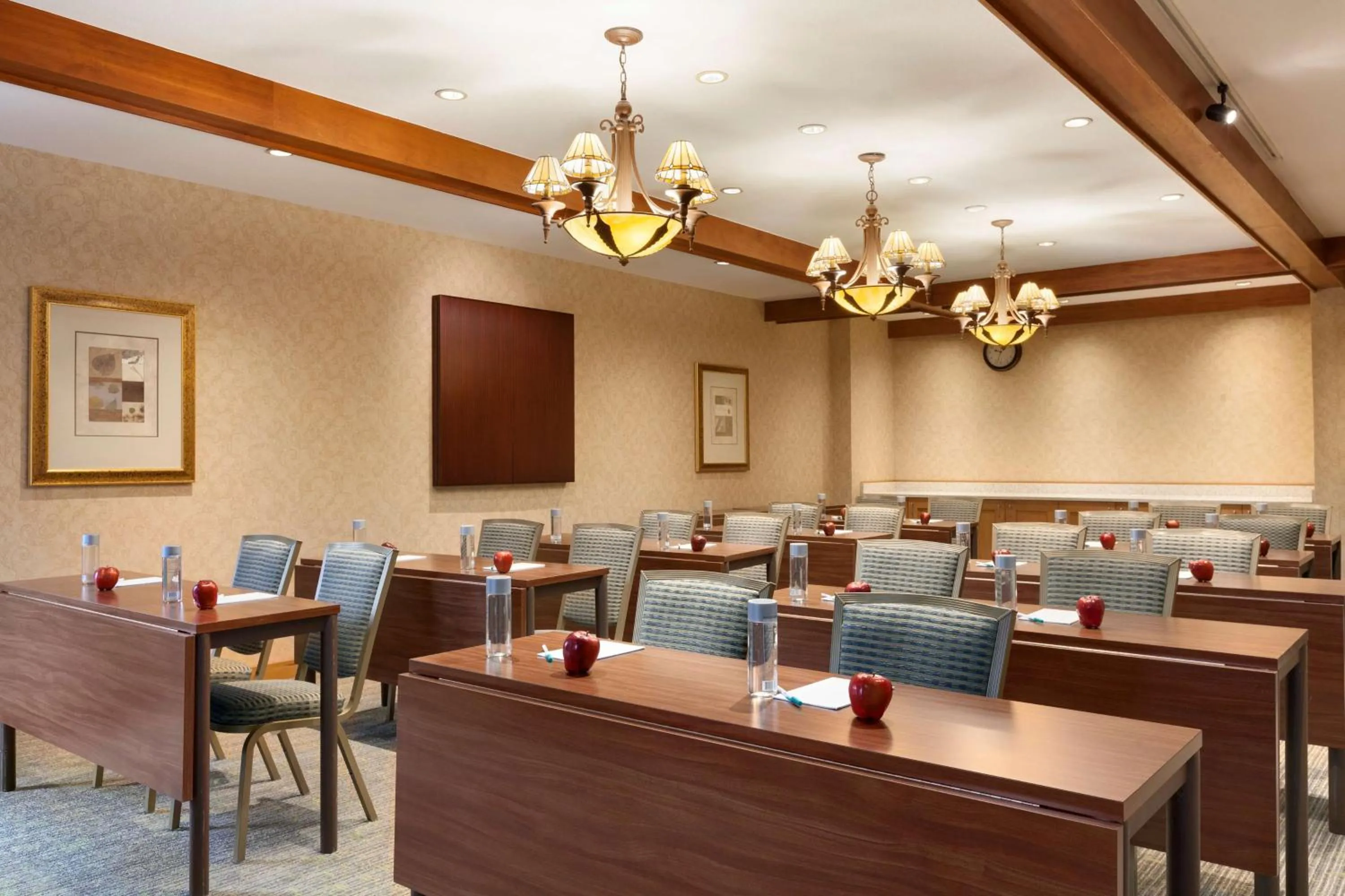 Meeting/conference room in Homewood Suites by Hilton San Francisco Airport North California