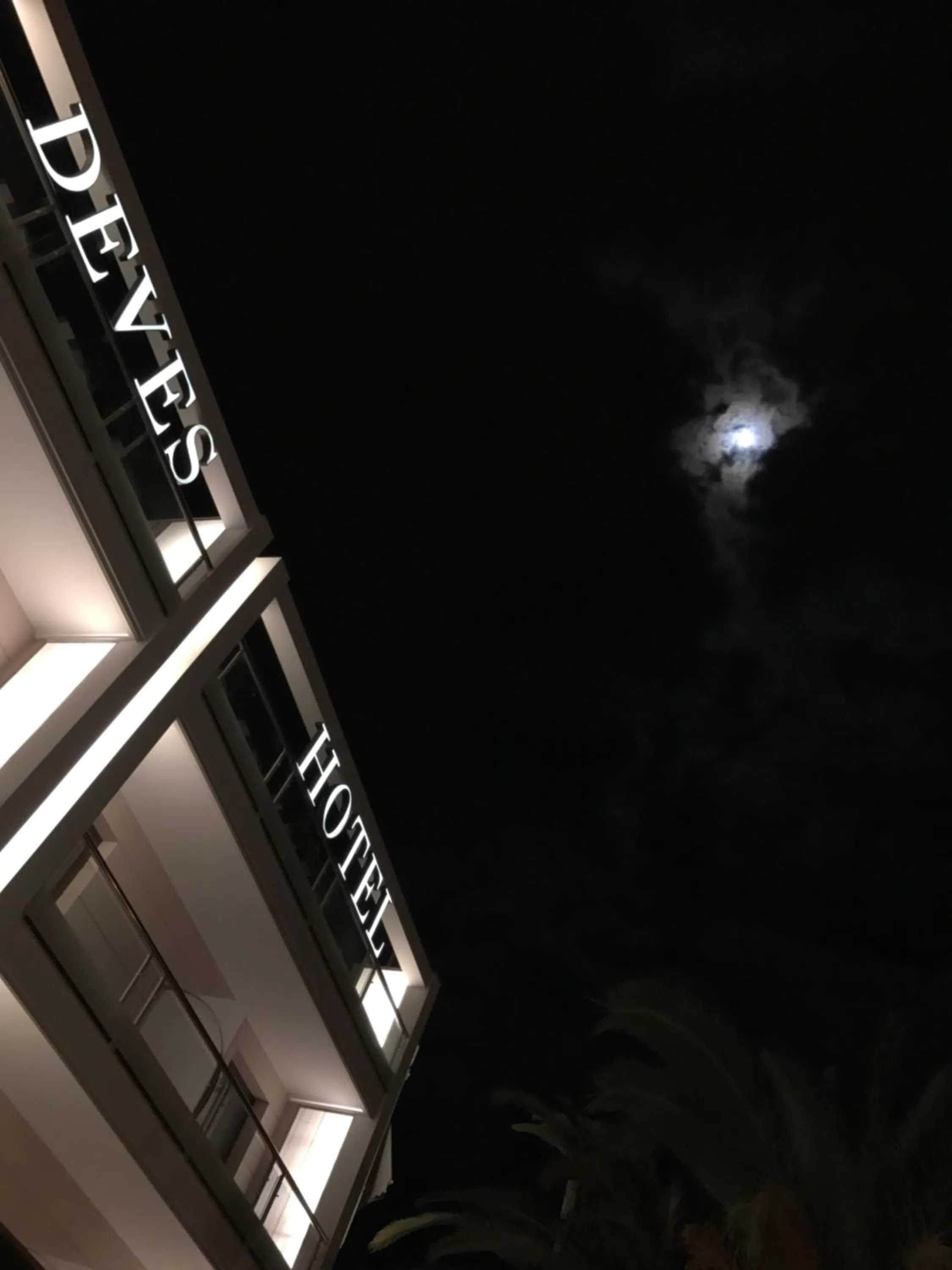 Property building in Deves Hotel