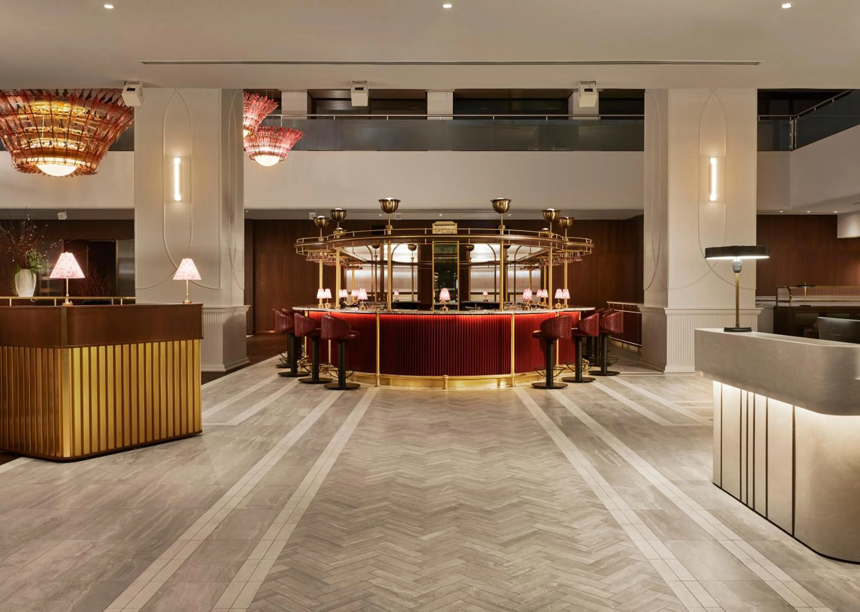 Lounge or bar in Hilton Toronto