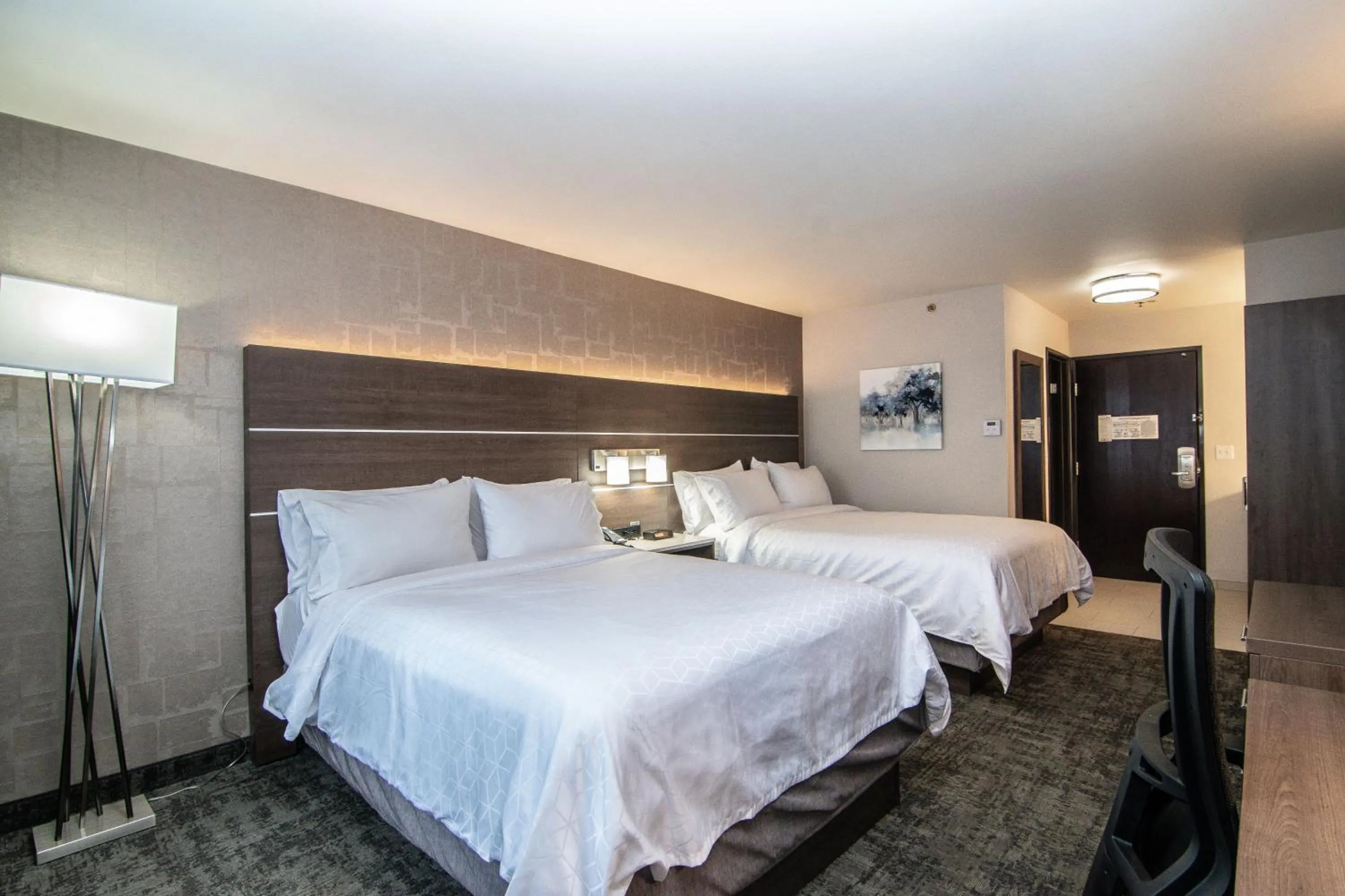 Guests, Bed in Holiday Inn Express Spokane-Downtown by IHG