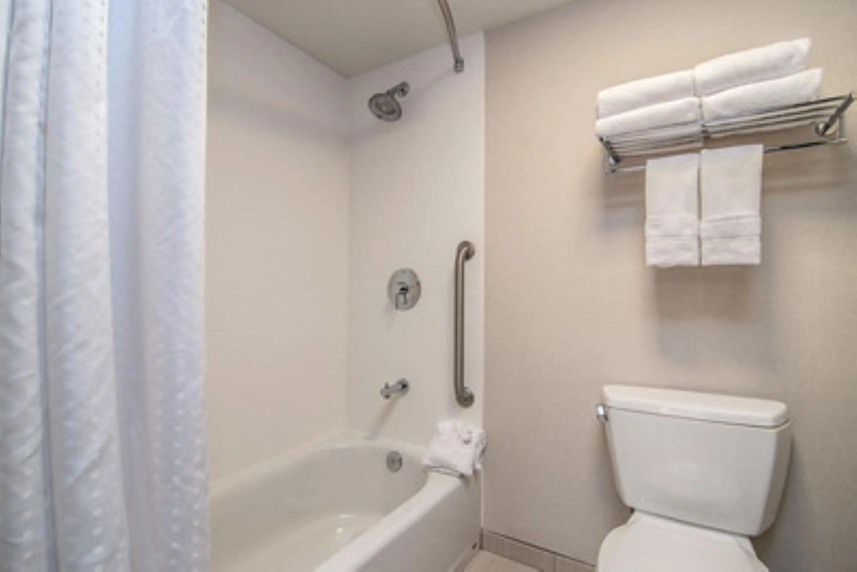 Bath in Holiday Inn Express Spokane-Downtown by IHG