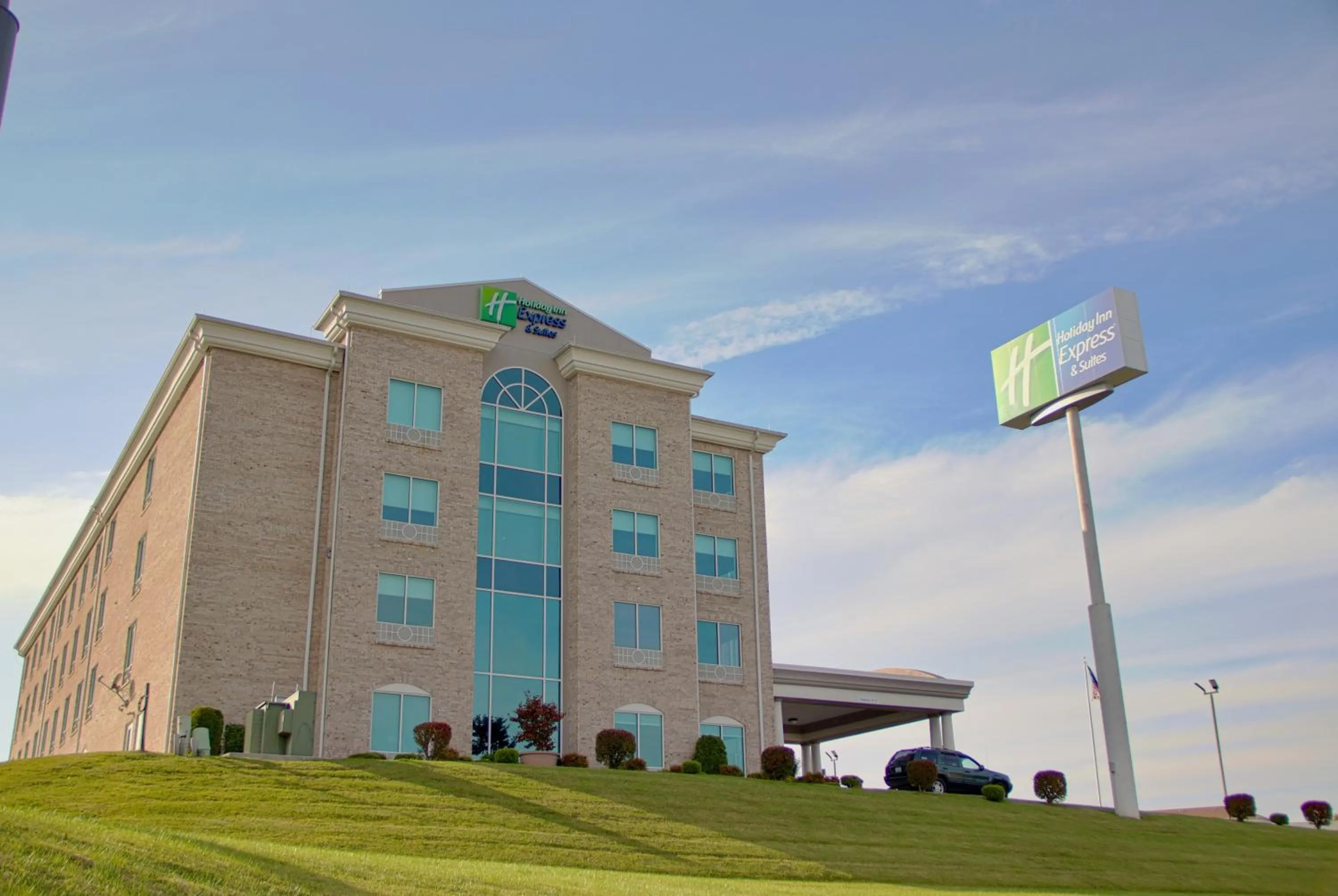 Property building in Holiday Inn Express Hotel & Suites Somerset Central by IHG