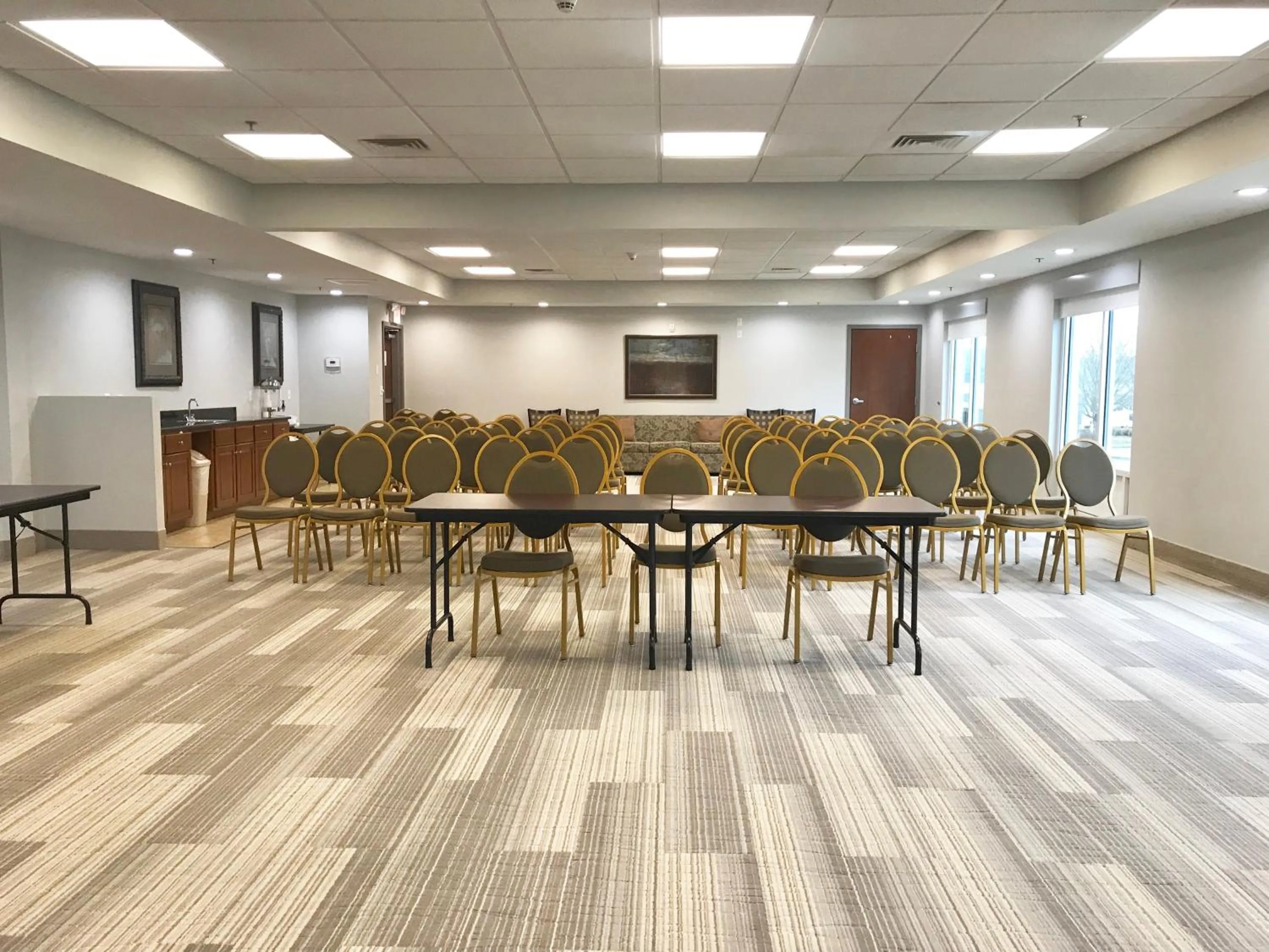 Meeting/conference room in Holiday Inn Express Hotel & Suites Somerset Central by IHG
