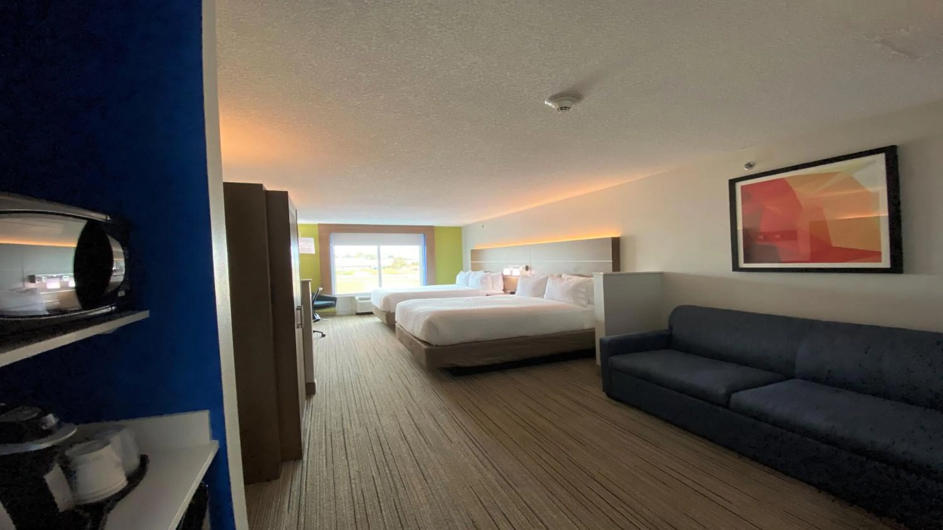 Photo of the whole room, Bed in Holiday Inn Express Hotel & Suites Somerset Central by IHG